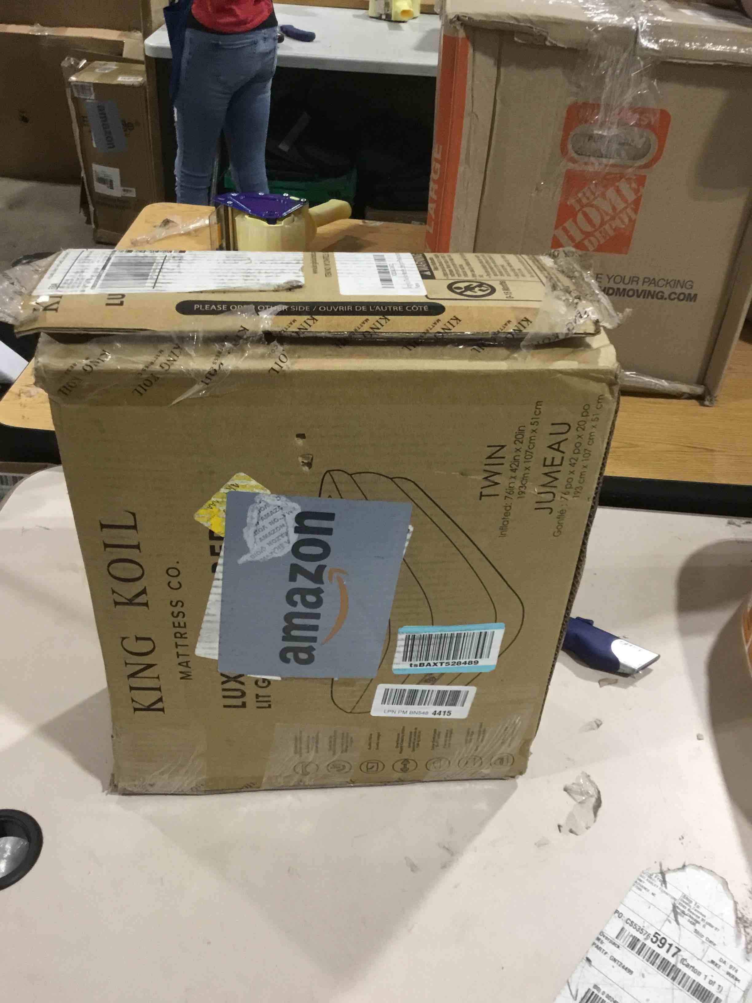 https://s3.amazonaws.com/lotting-images-prod/bidfta/ORG6827333_1726576066172.jpeg