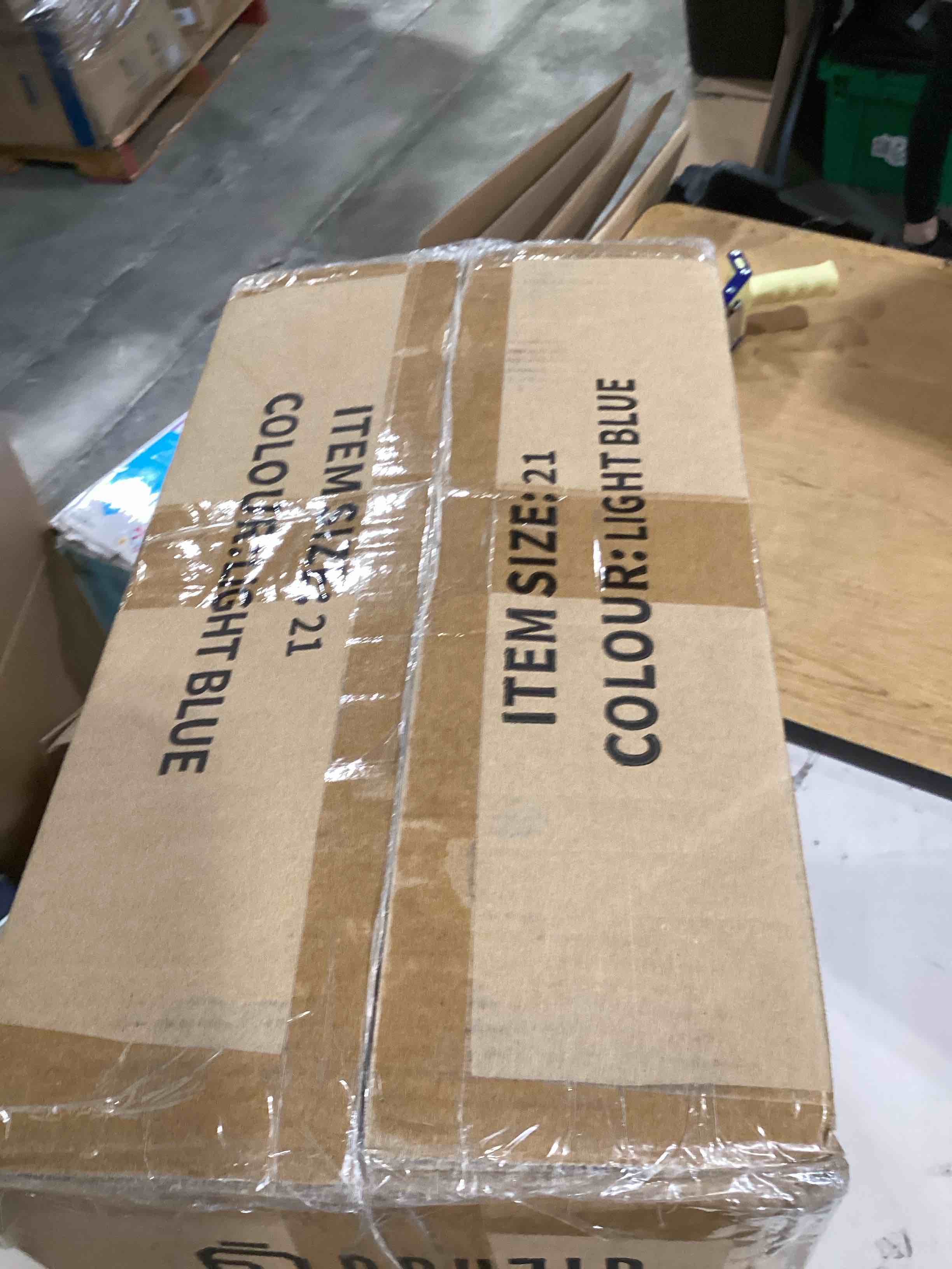 https://s3.amazonaws.com/lotting-images-prod/bidfta/ORG6827562_1726685566030.jpeg