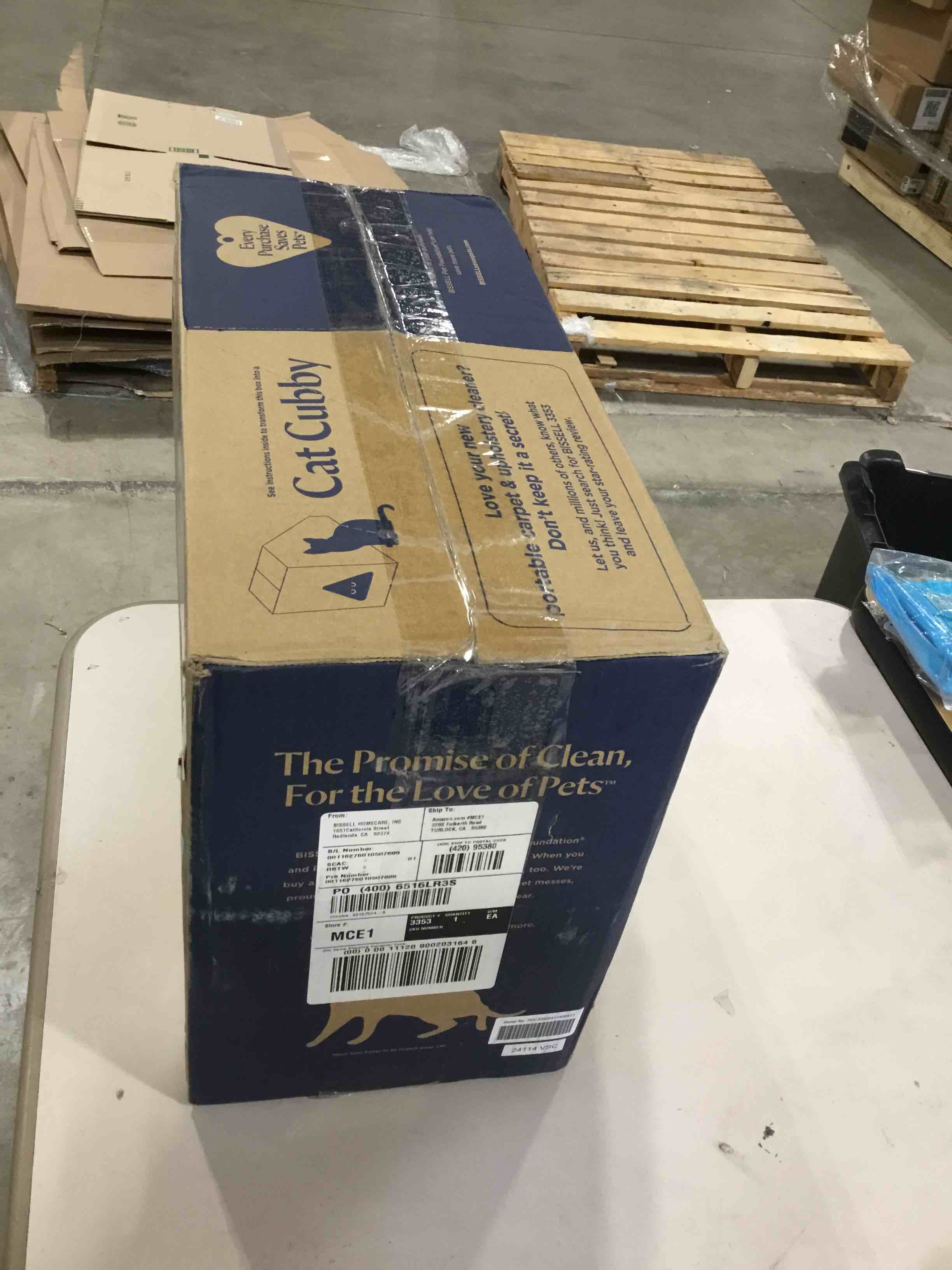https://s3.amazonaws.com/lotting-images-prod/bidfta/ORG6827793_1726843970433.jpeg