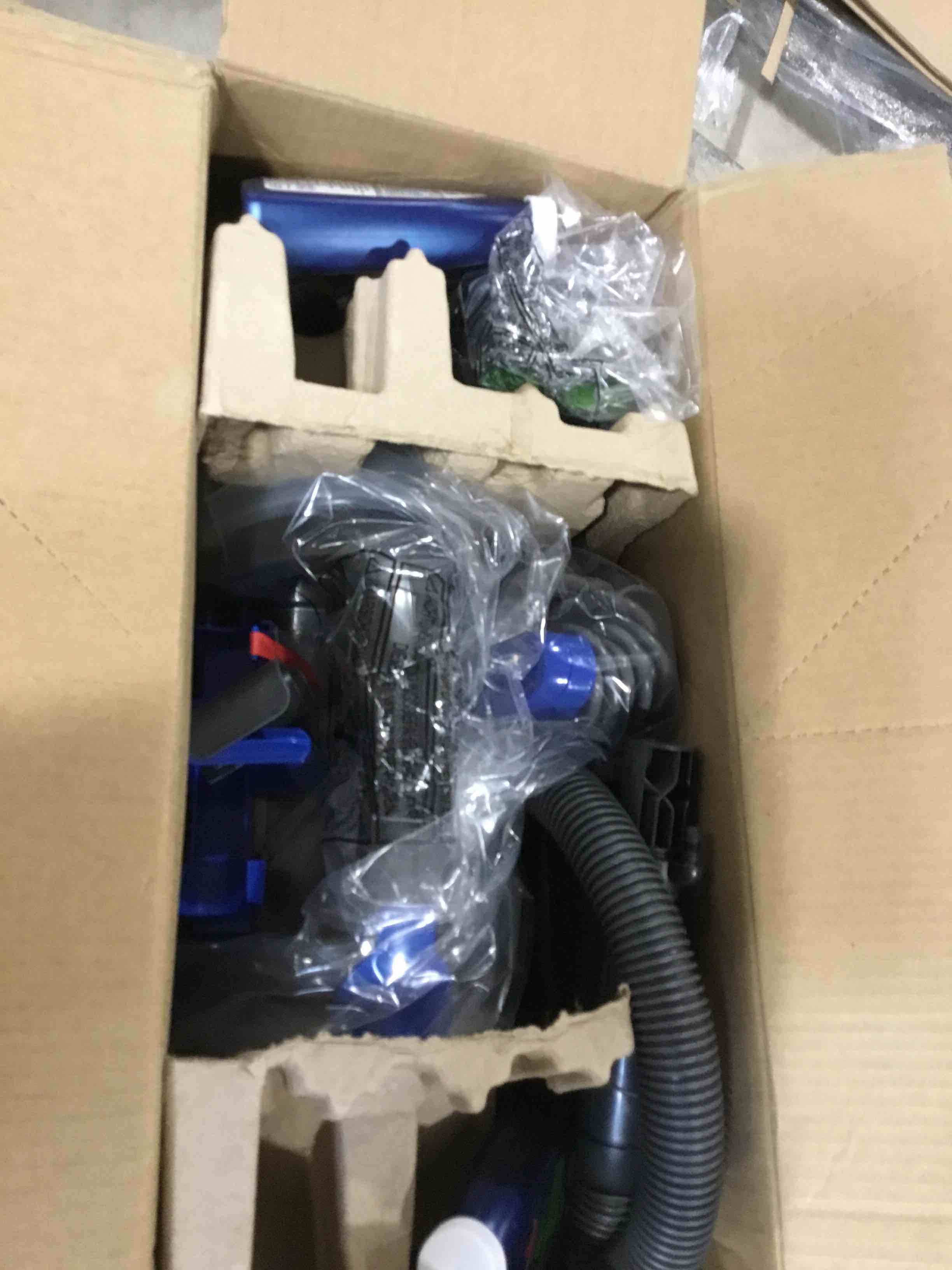 https://s3.amazonaws.com/lotting-images-prod/bidfta/ORG6827793_1726844004083.jpeg