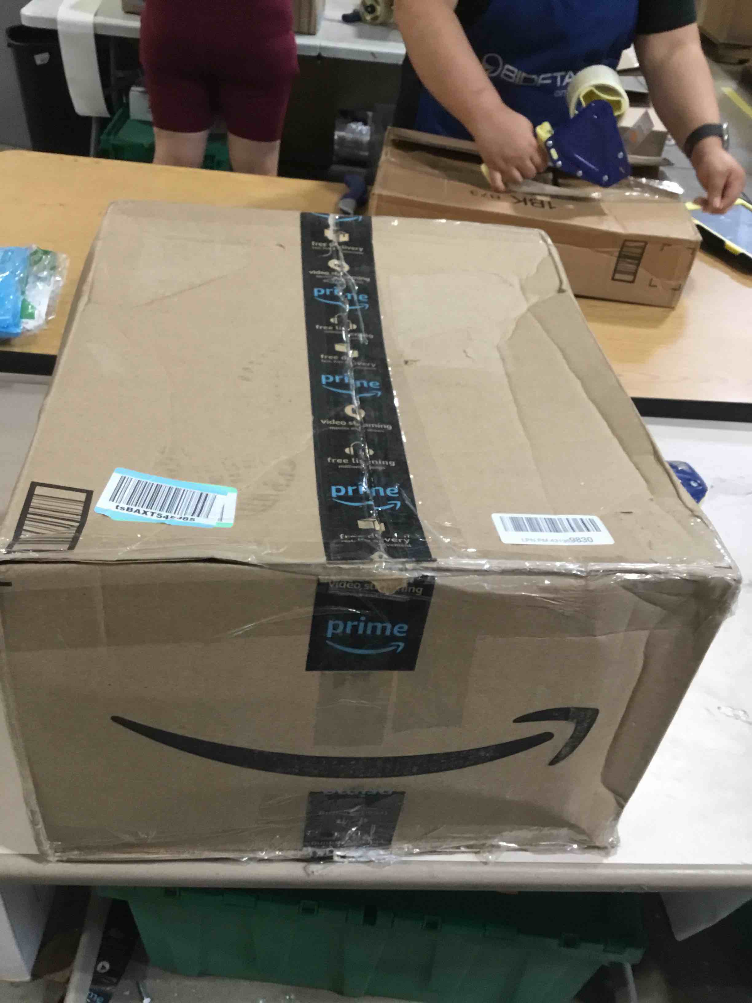 https://s3.amazonaws.com/lotting-images-prod/bidfta/ORG6827800_1726844762358.jpeg