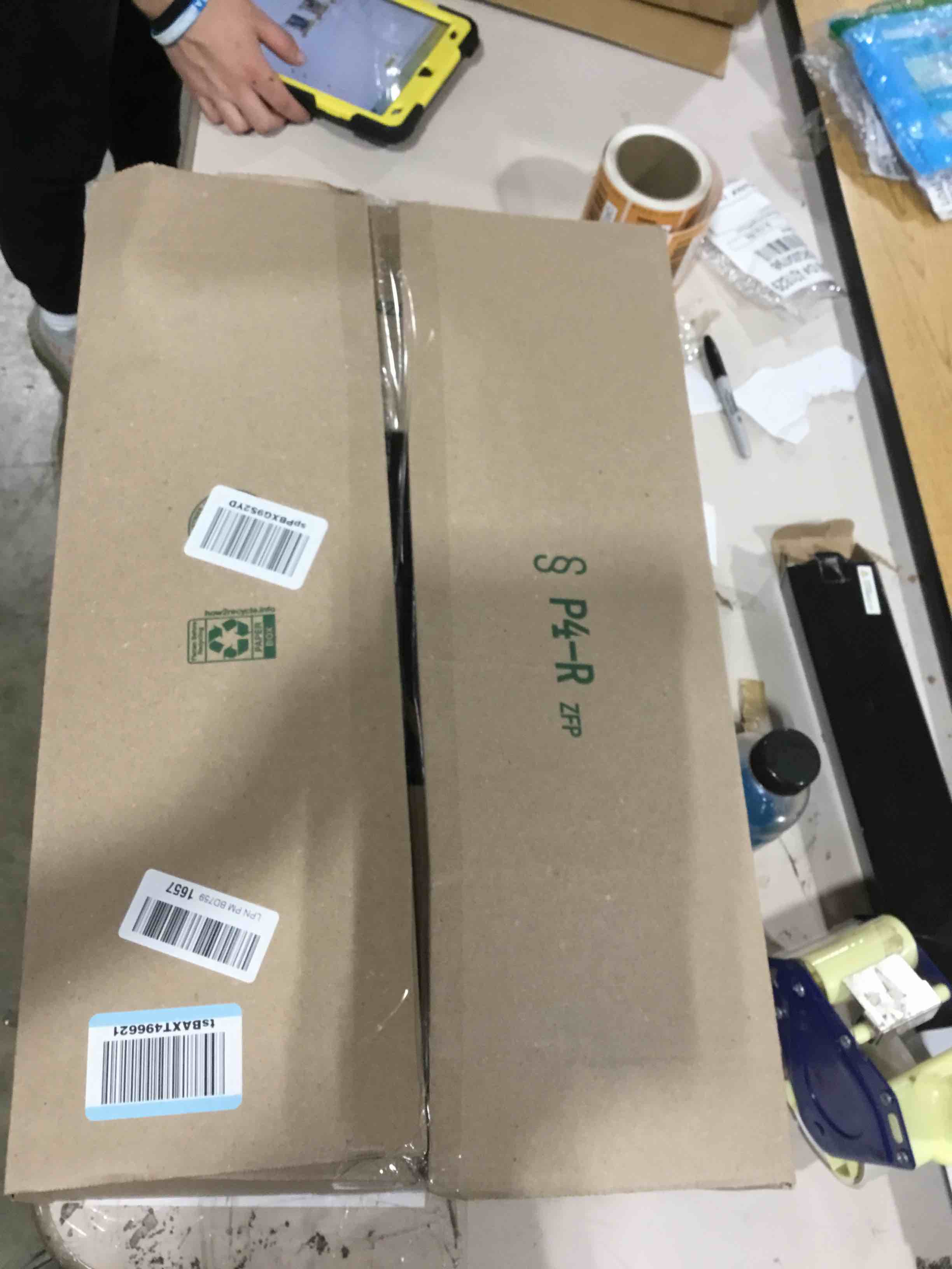 https://s3.amazonaws.com/lotting-images-prod/bidfta/ORG6828100_1727112058394.jpeg