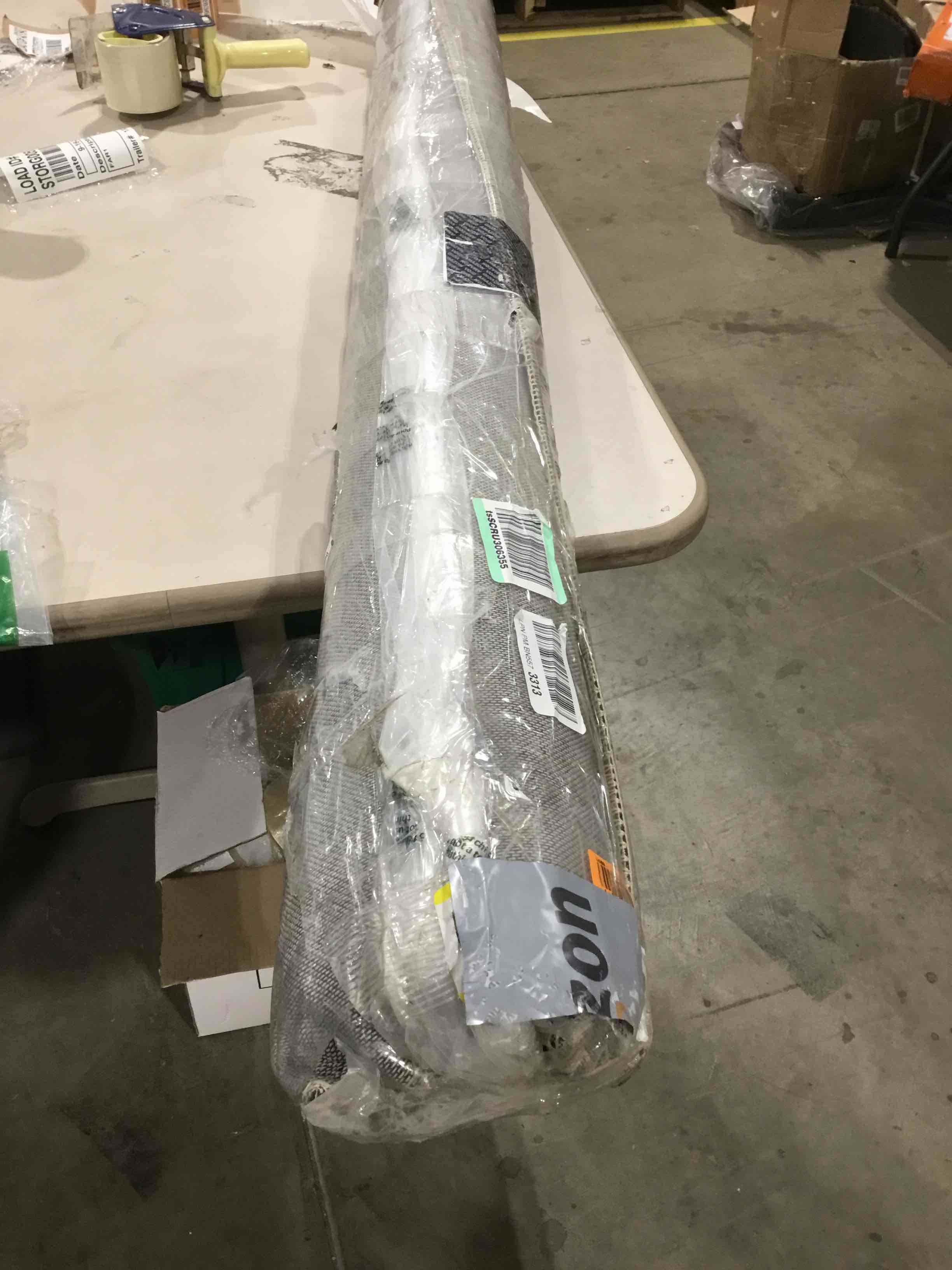 https://s3.amazonaws.com/lotting-images-prod/bidfta/ORG6828363_1727267306078.jpeg