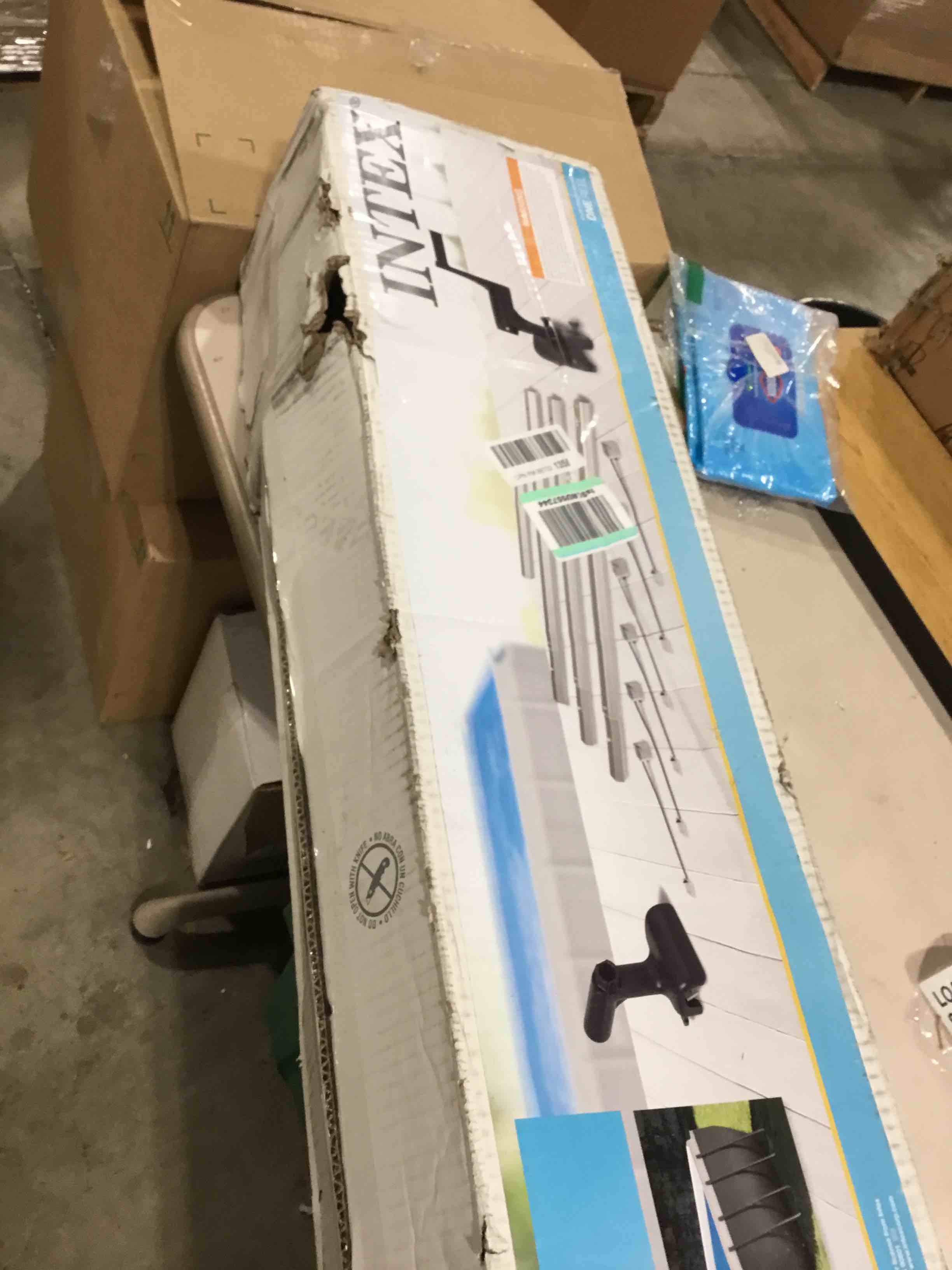 https://s3.amazonaws.com/lotting-images-prod/bidfta/ORG6828377_1727270750828.jpeg