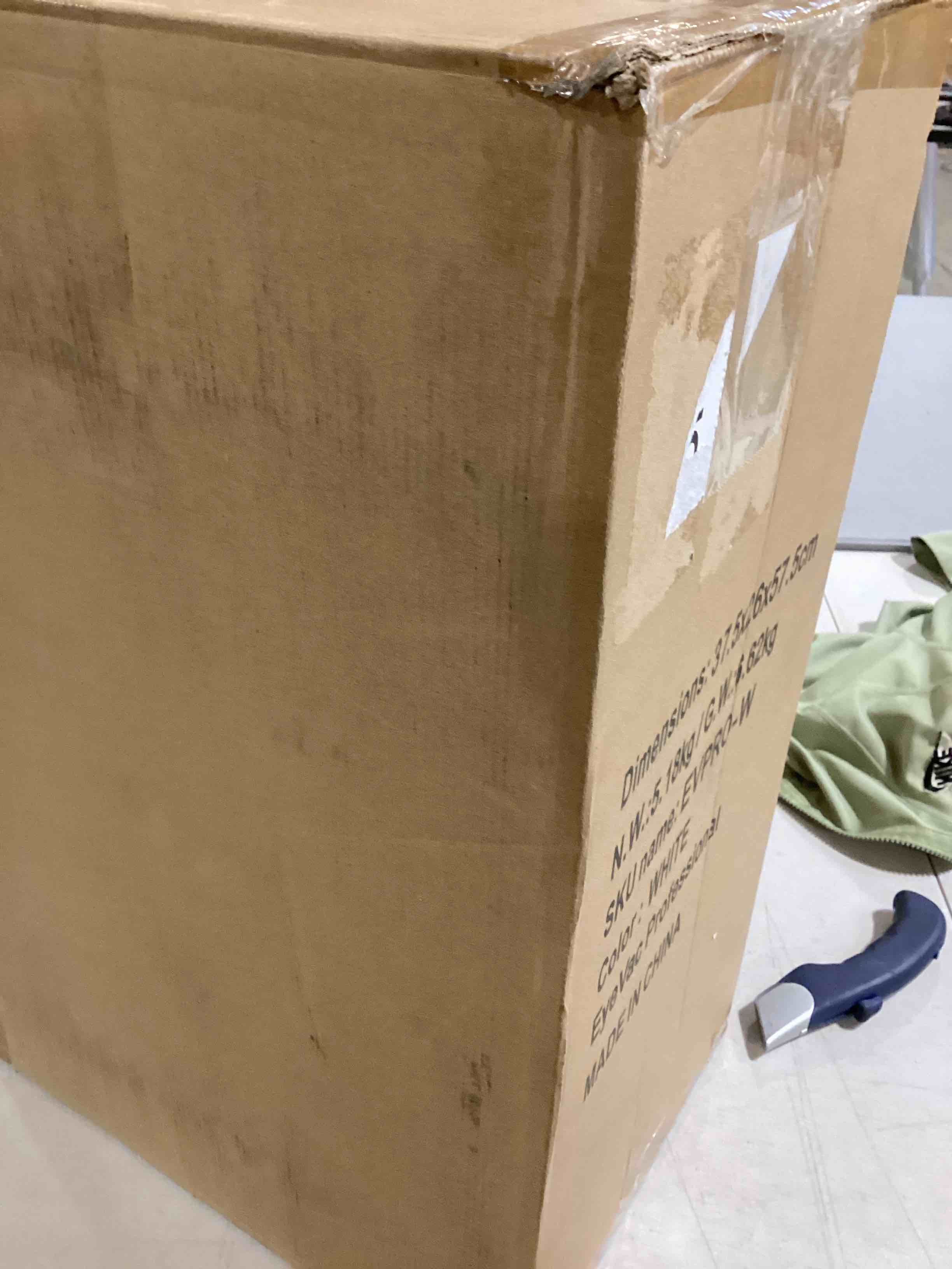 https://s3.amazonaws.com/lotting-images-prod/bidfta/ORG6829017_1726863951048.jpeg