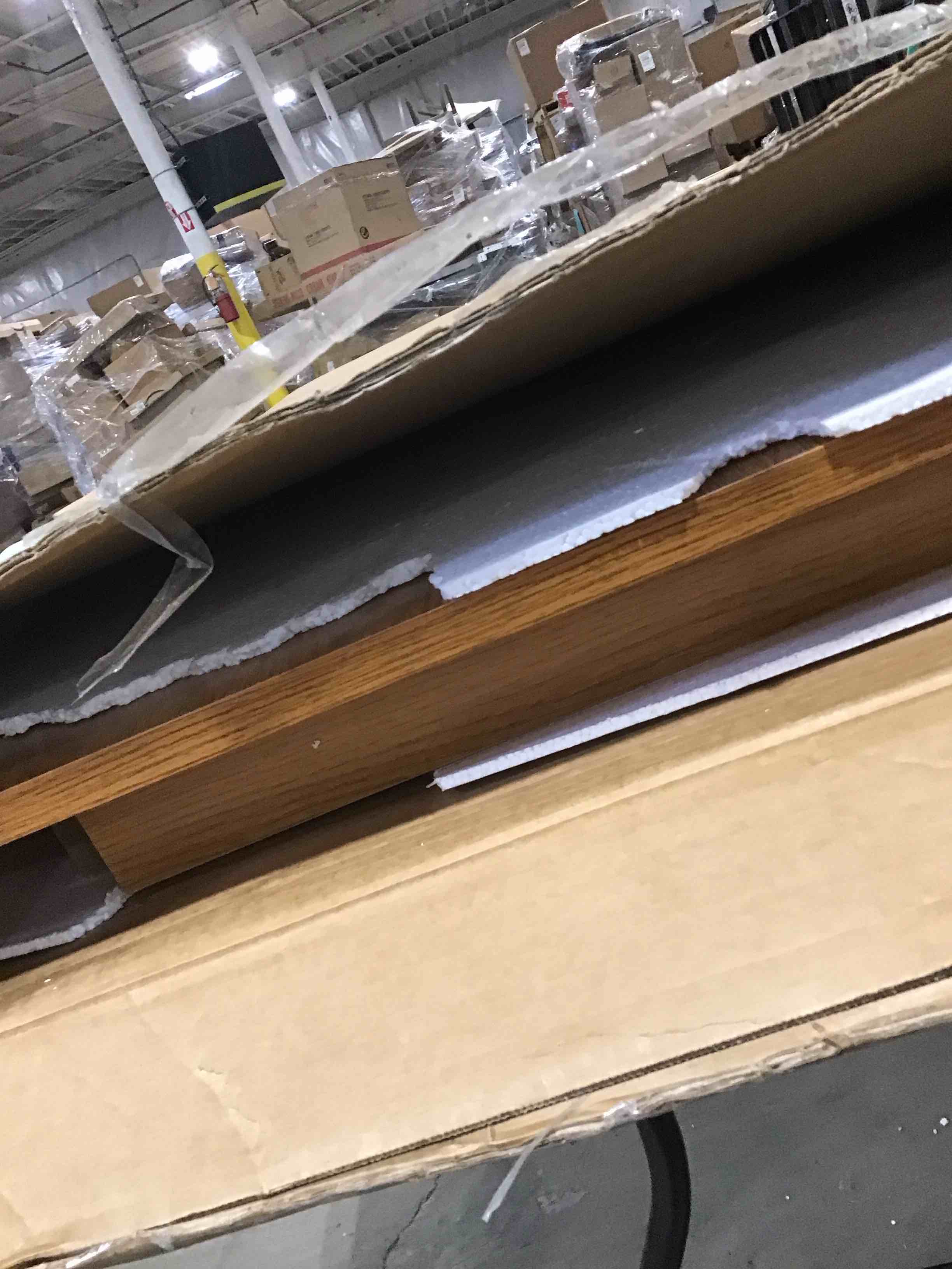 https://s3.amazonaws.com/lotting-images-prod/bidfta/ORG6830562_1727365798827.jpeg