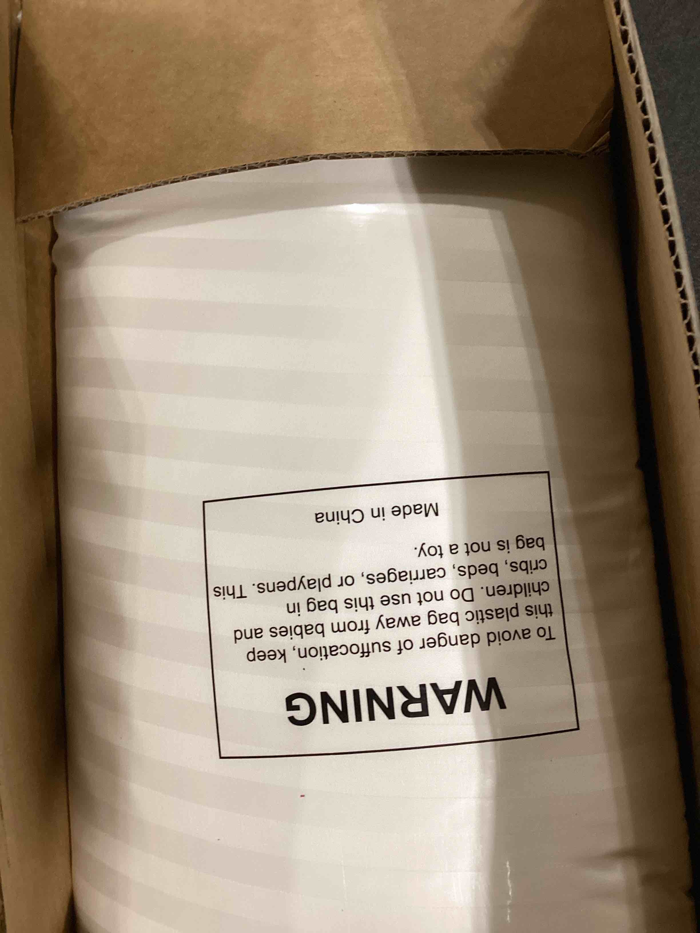 https://s3.amazonaws.com/lotting-images-prod/bidfta/ORG6830642_1727466420339.jpeg