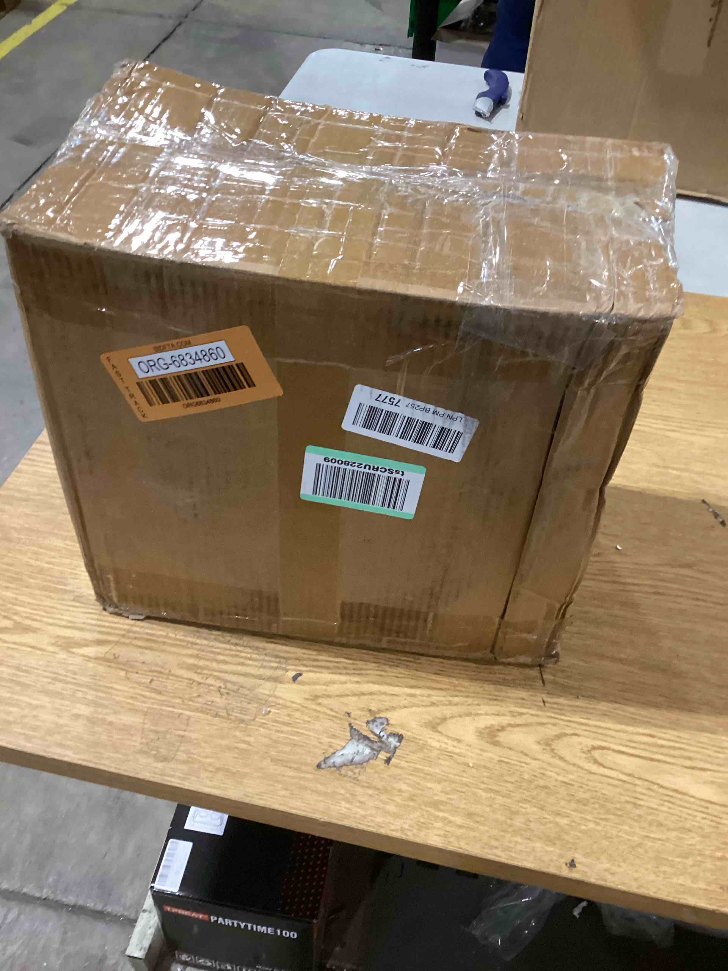 https://s3.amazonaws.com/lotting-images-prod/bidfta/ORG6834860_1727102030175.jpeg