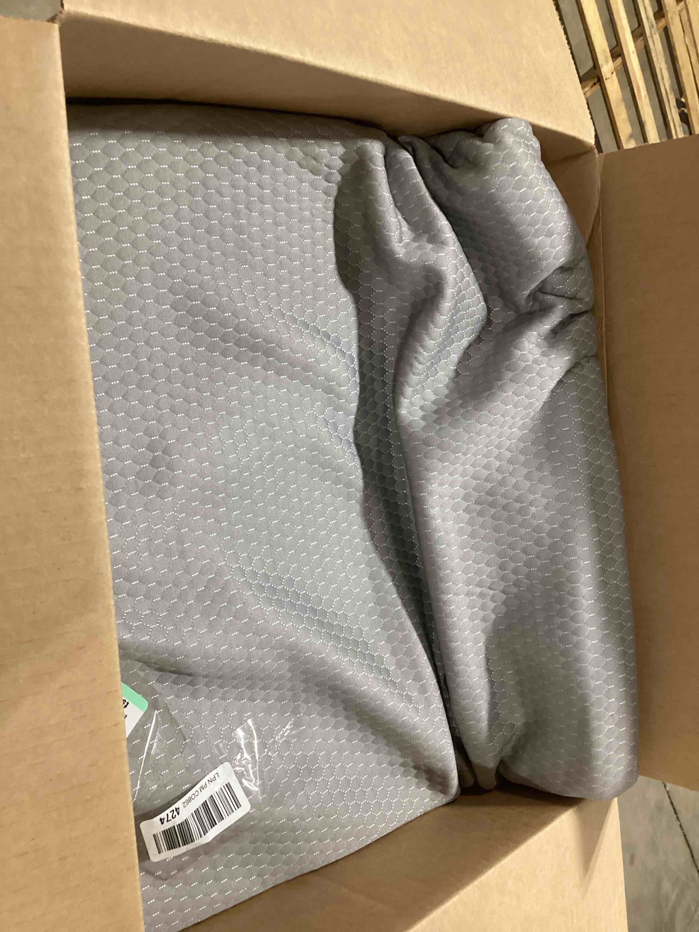 https://s3.amazonaws.com/lotting-images-prod/bidfta/ORG6835173_1727349722438.jpeg