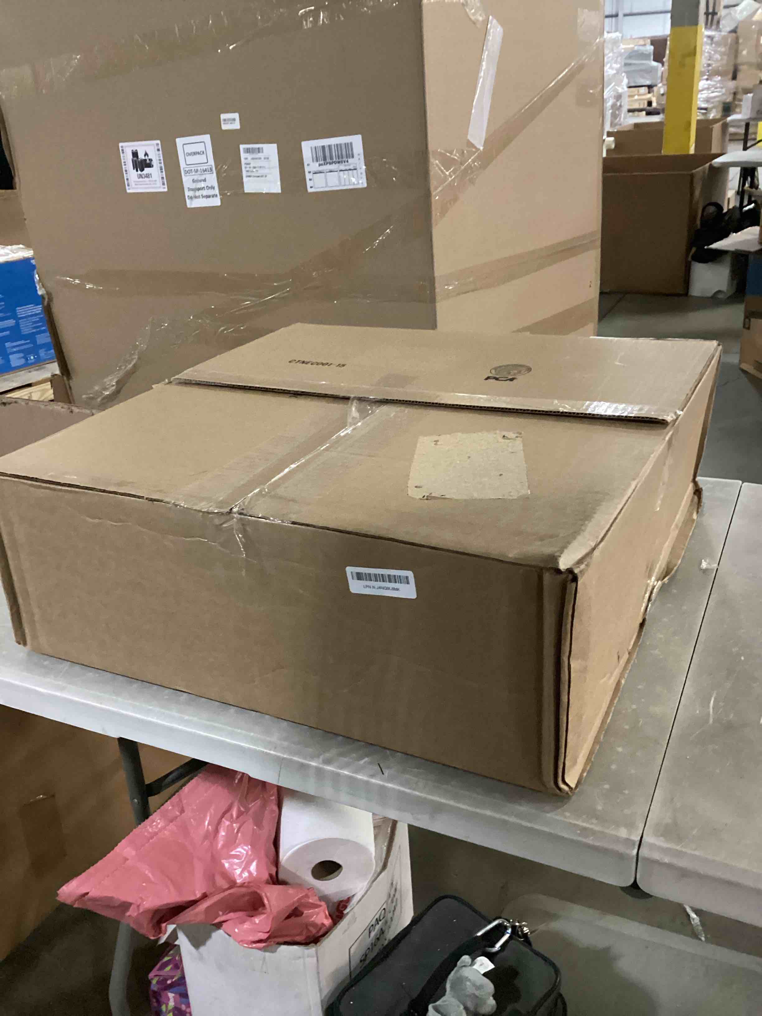 https://s3.amazonaws.com/lotting-images-prod/bidfta/ORG6837127_1736433747574.jpeg