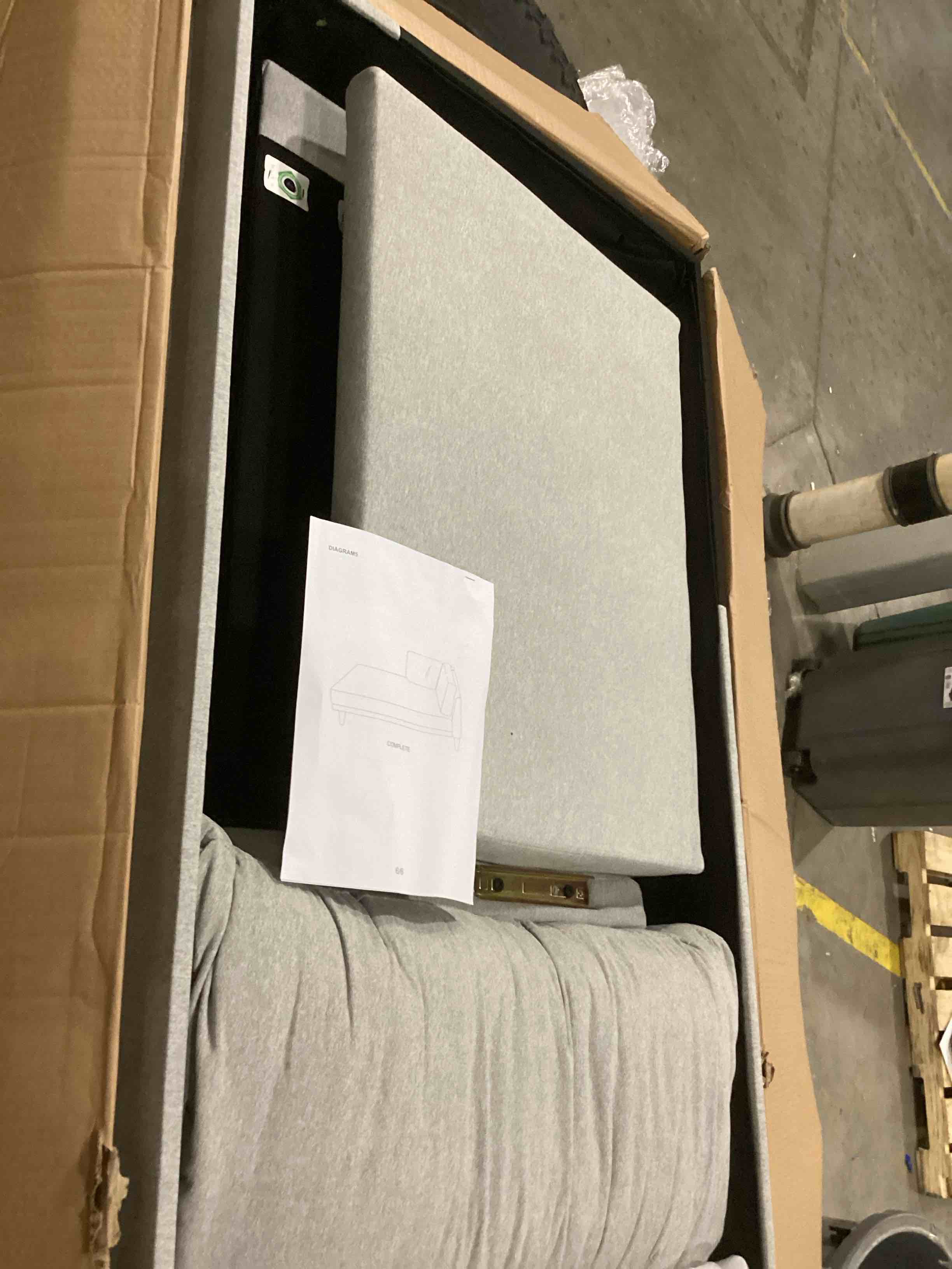 https://s3.amazonaws.com/lotting-images-prod/bidfta/ORG6837891_1734379256604.jpeg