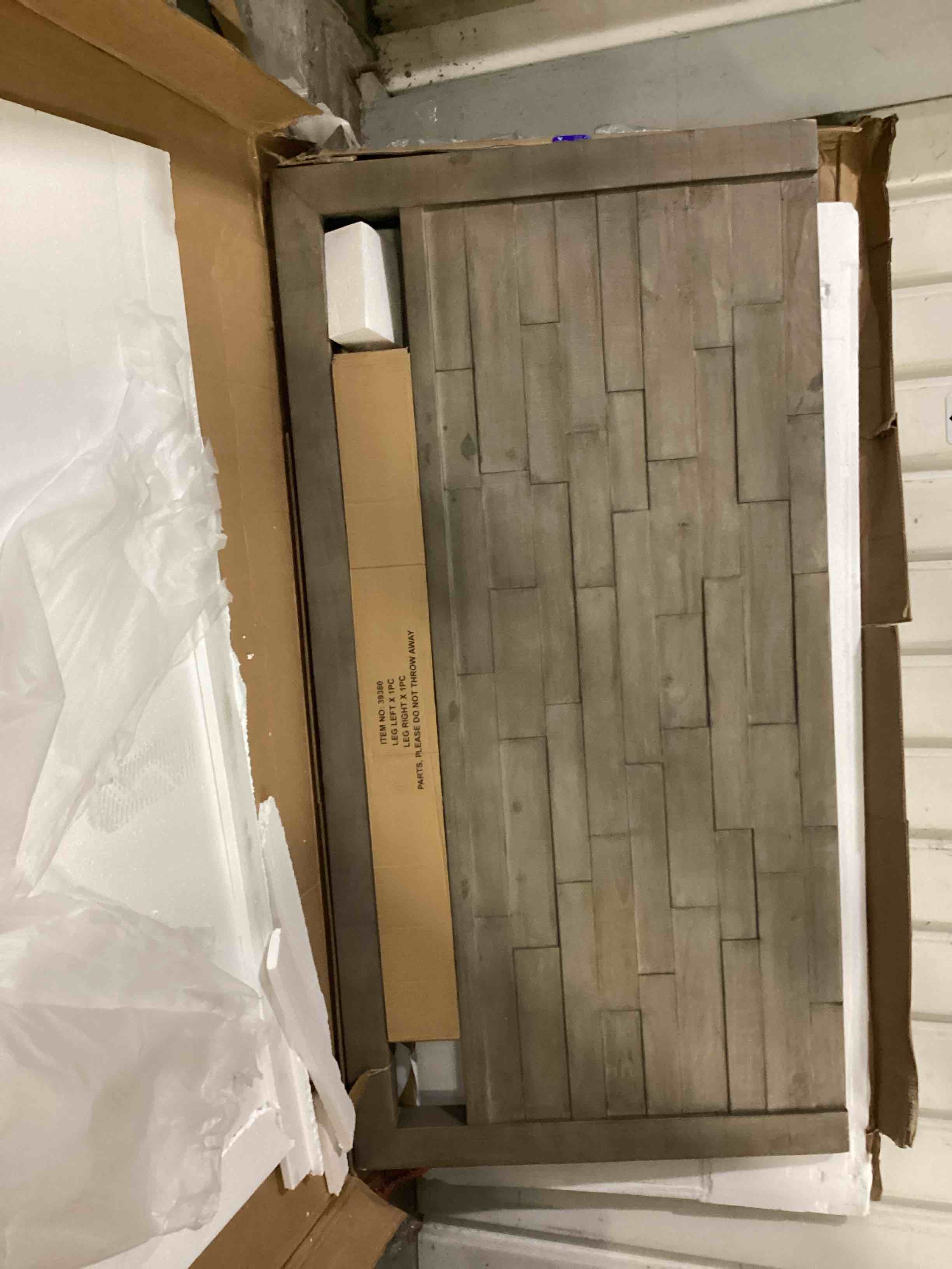https://s3.amazonaws.com/lotting-images-prod/bidfta/ORG6837943_1734536435080.jpeg