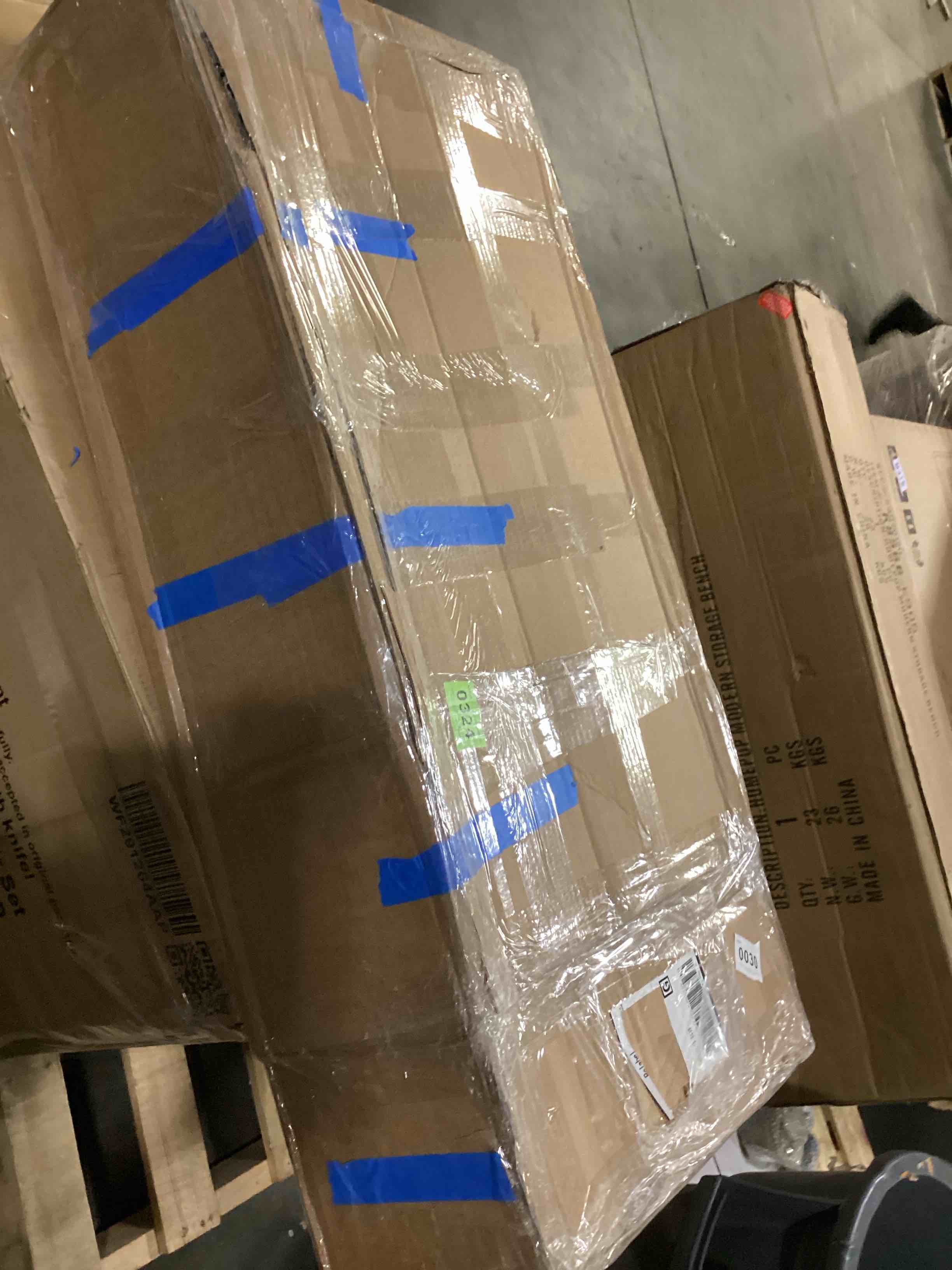 https://s3.amazonaws.com/lotting-images-prod/bidfta/ORG6837964_1734610412118.jpeg