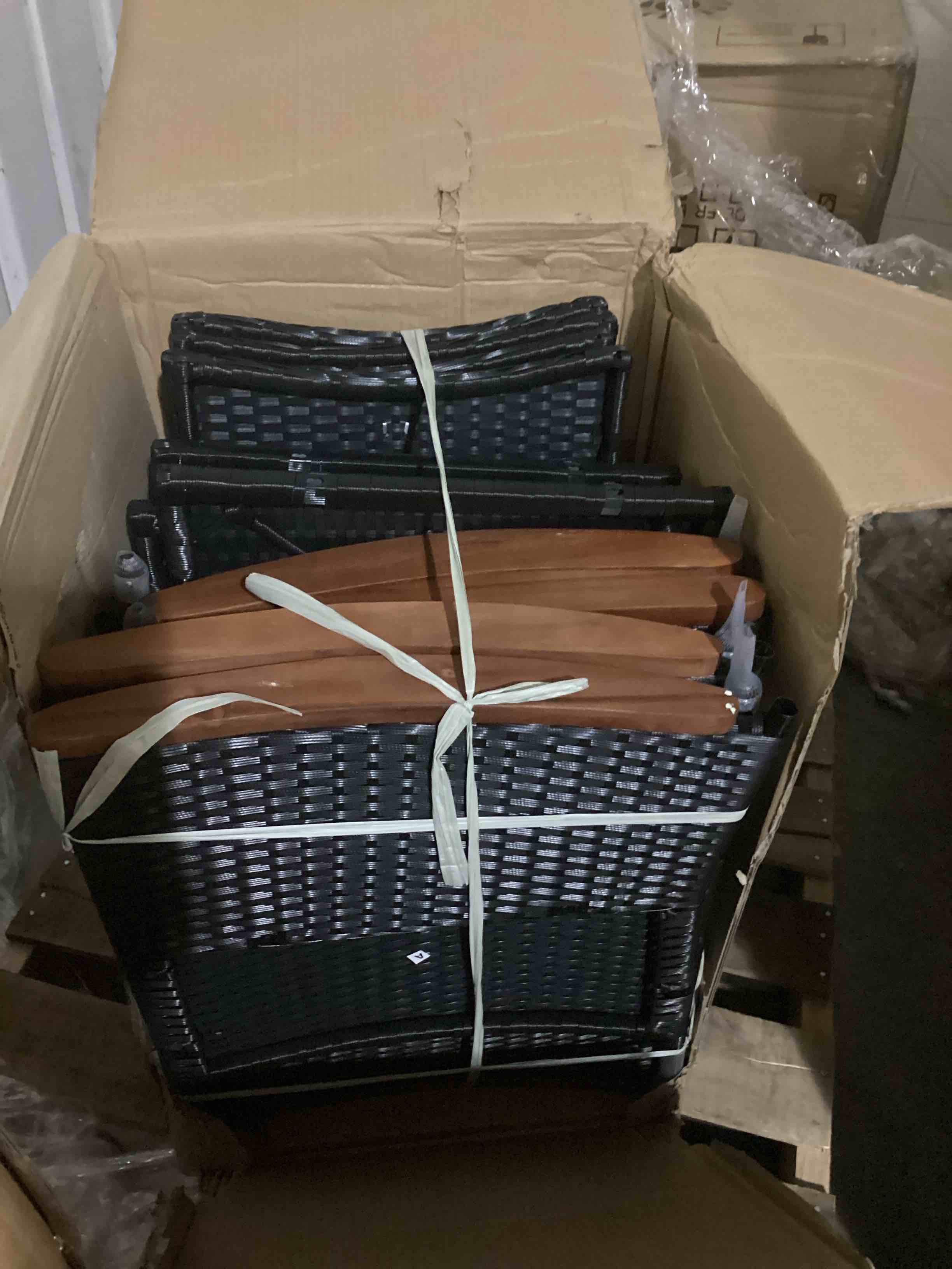 https://s3.amazonaws.com/lotting-images-prod/bidfta/ORG6838143_1734976481011.jpeg