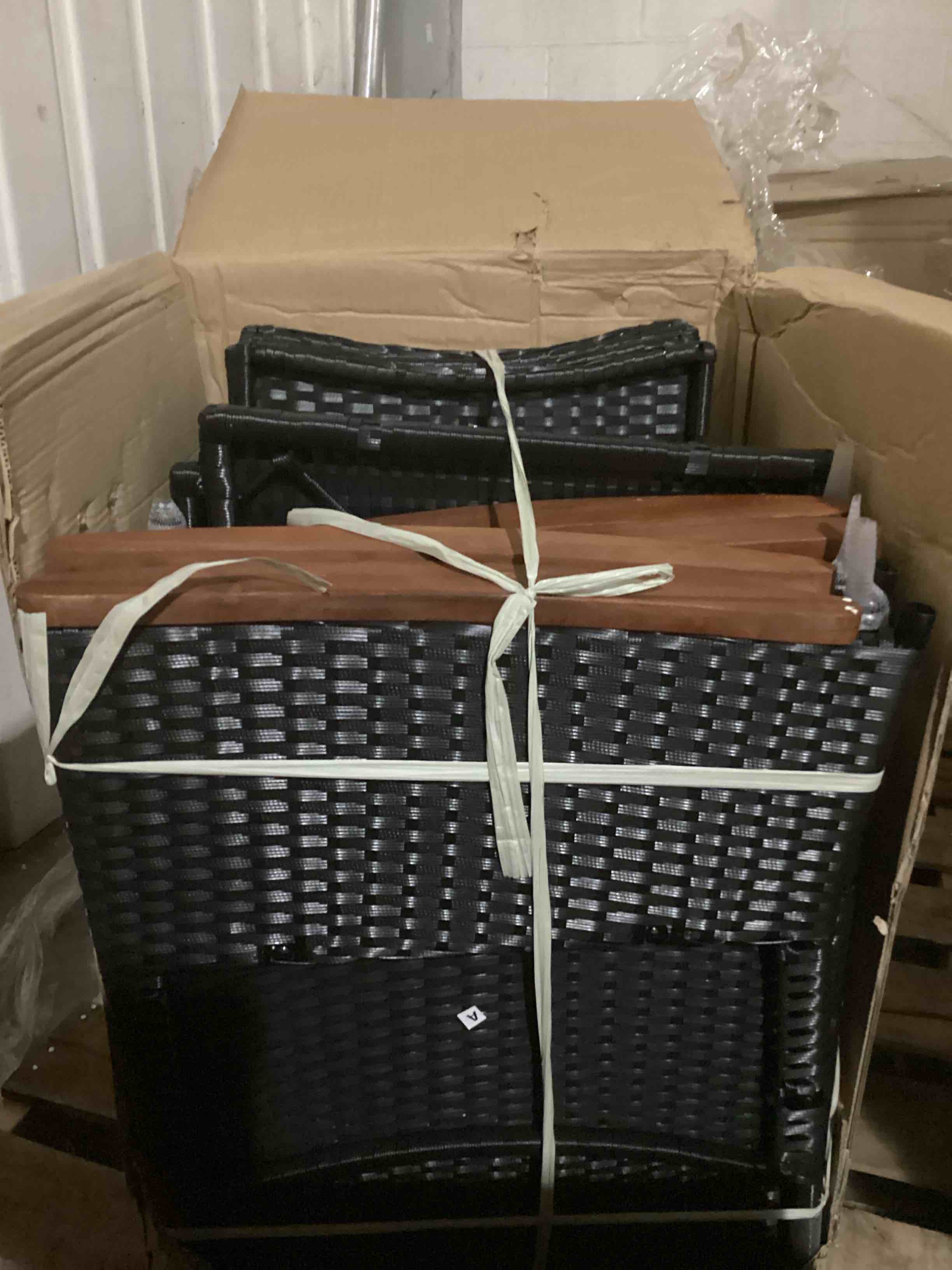 https://s3.amazonaws.com/lotting-images-prod/bidfta/ORG6838143_1734976495213.jpeg