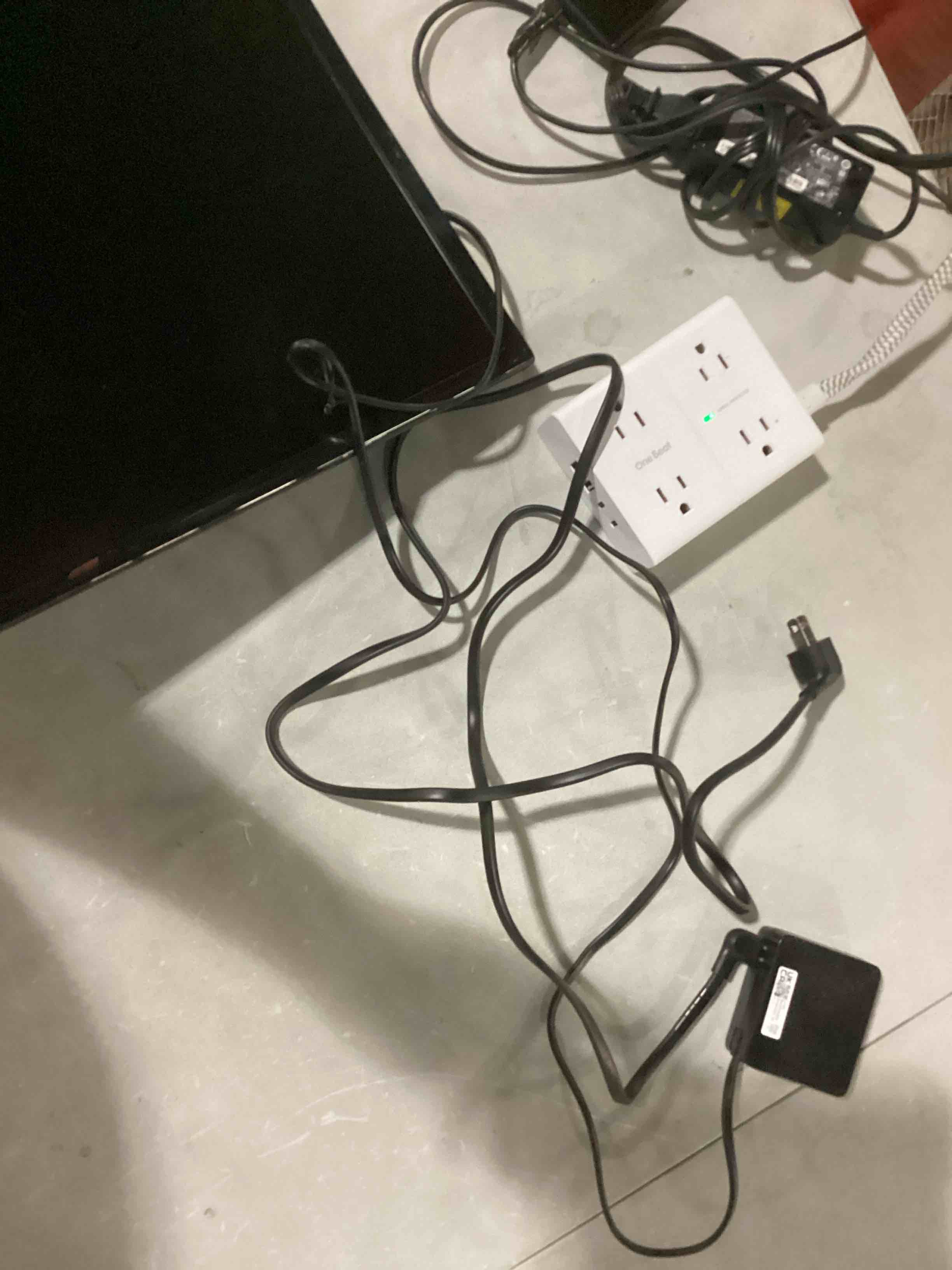 https://s3.amazonaws.com/lotting-images-prod/bidfta/ORG6838349_1735570503004.jpeg