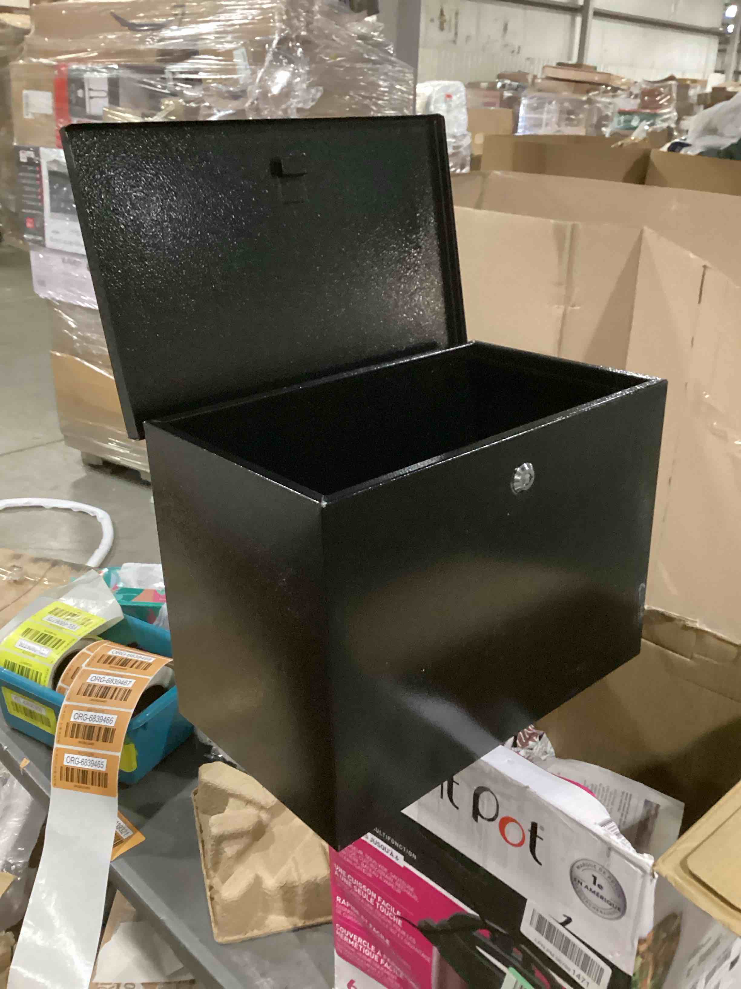 https://s3.amazonaws.com/lotting-images-prod/bidfta/ORG6839464_1740074553176.jpeg