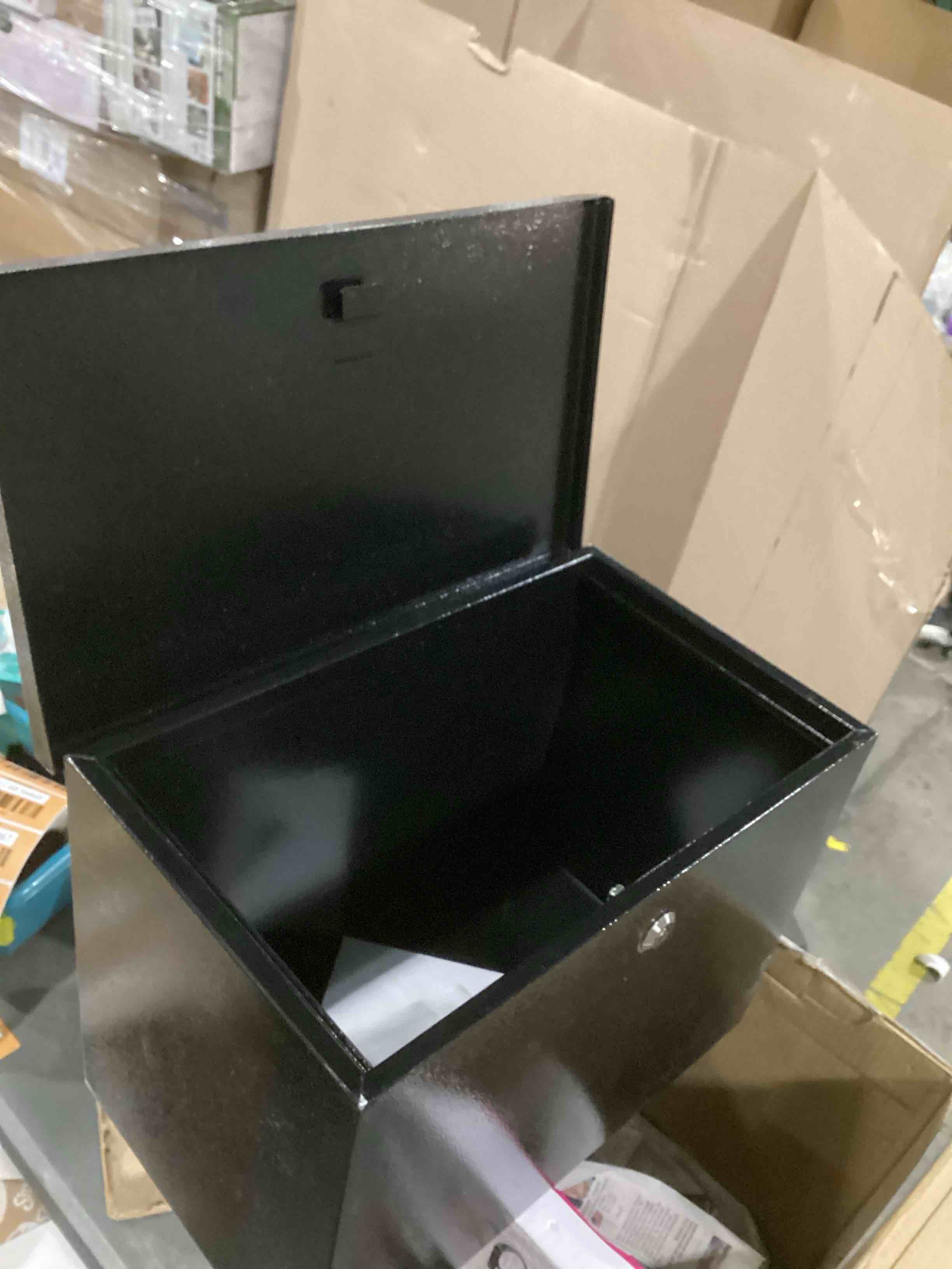 https://s3.amazonaws.com/lotting-images-prod/bidfta/ORG6839464_1740074555455.jpeg