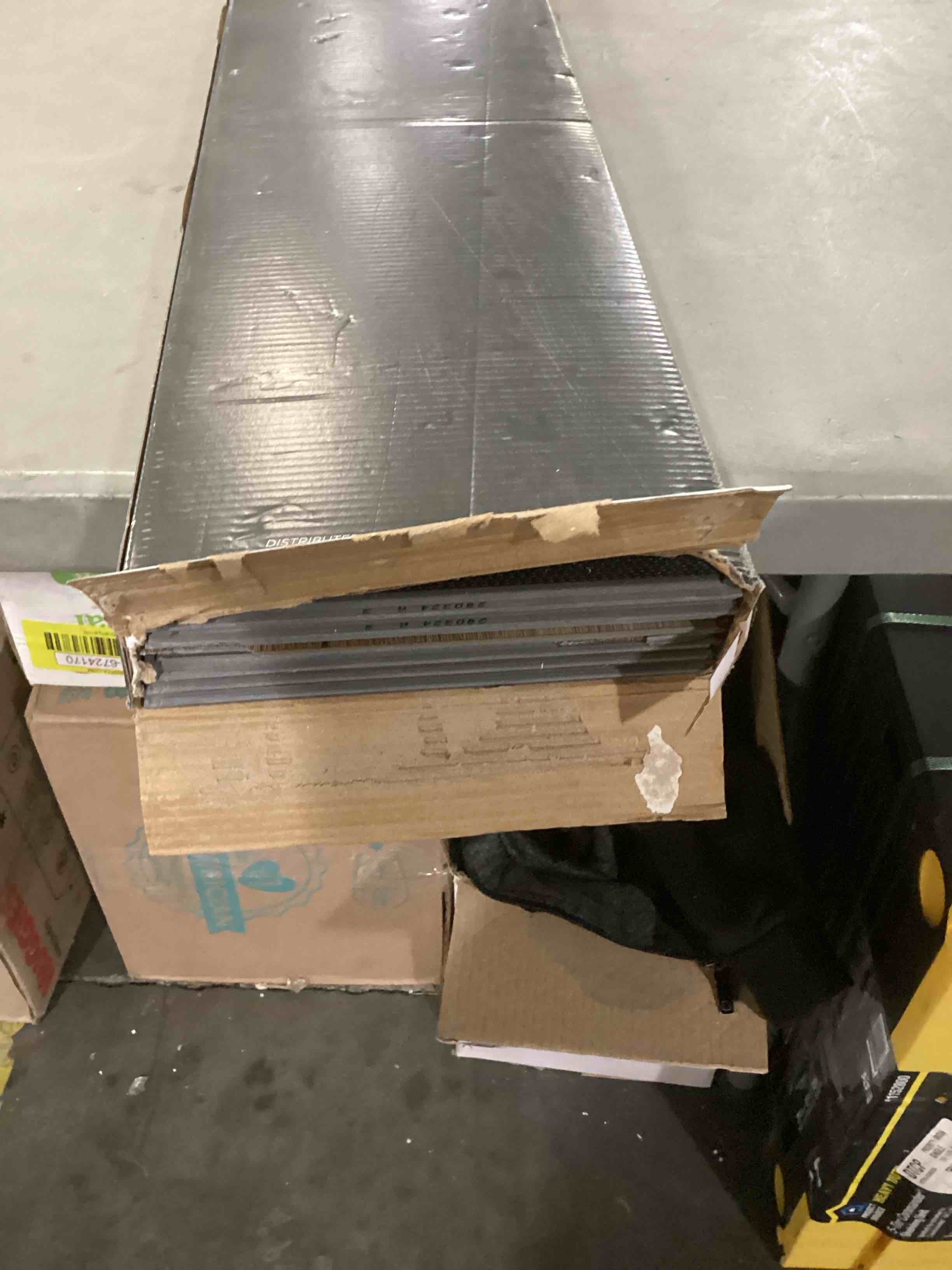 https://s3.amazonaws.com/lotting-images-prod/bidfta/ORG6840528_1736429542632.jpeg