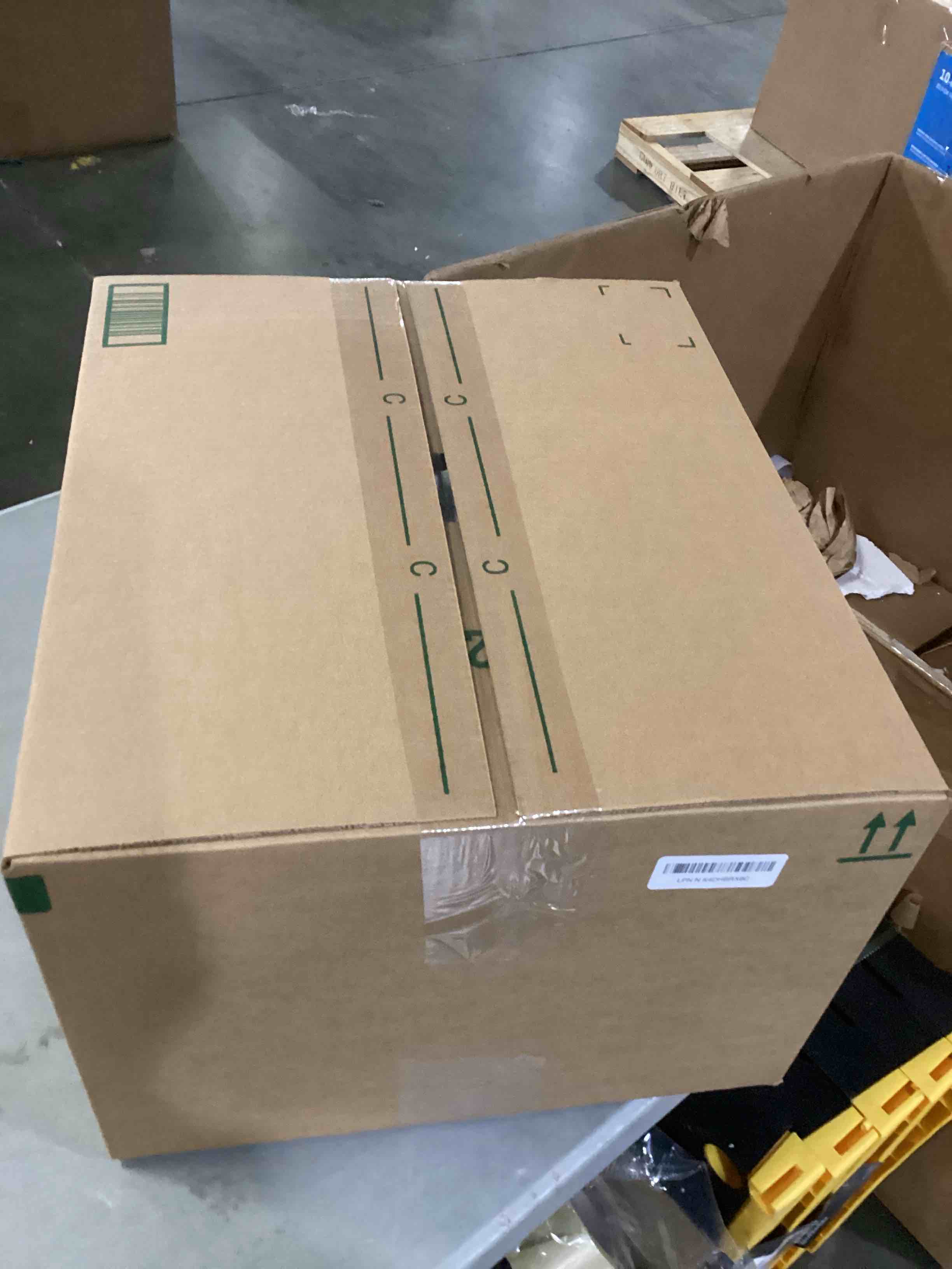 https://s3.amazonaws.com/lotting-images-prod/bidfta/ORG6840550_1736433715019.jpeg