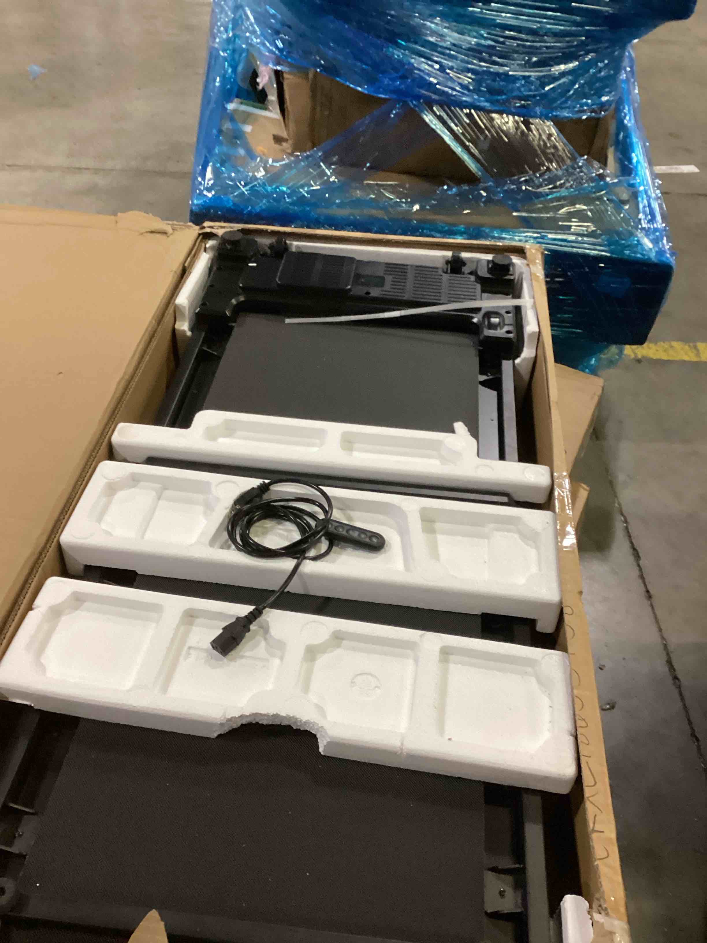 https://s3.amazonaws.com/lotting-images-prod/bidfta/ORG6840708_1736531470521.jpeg