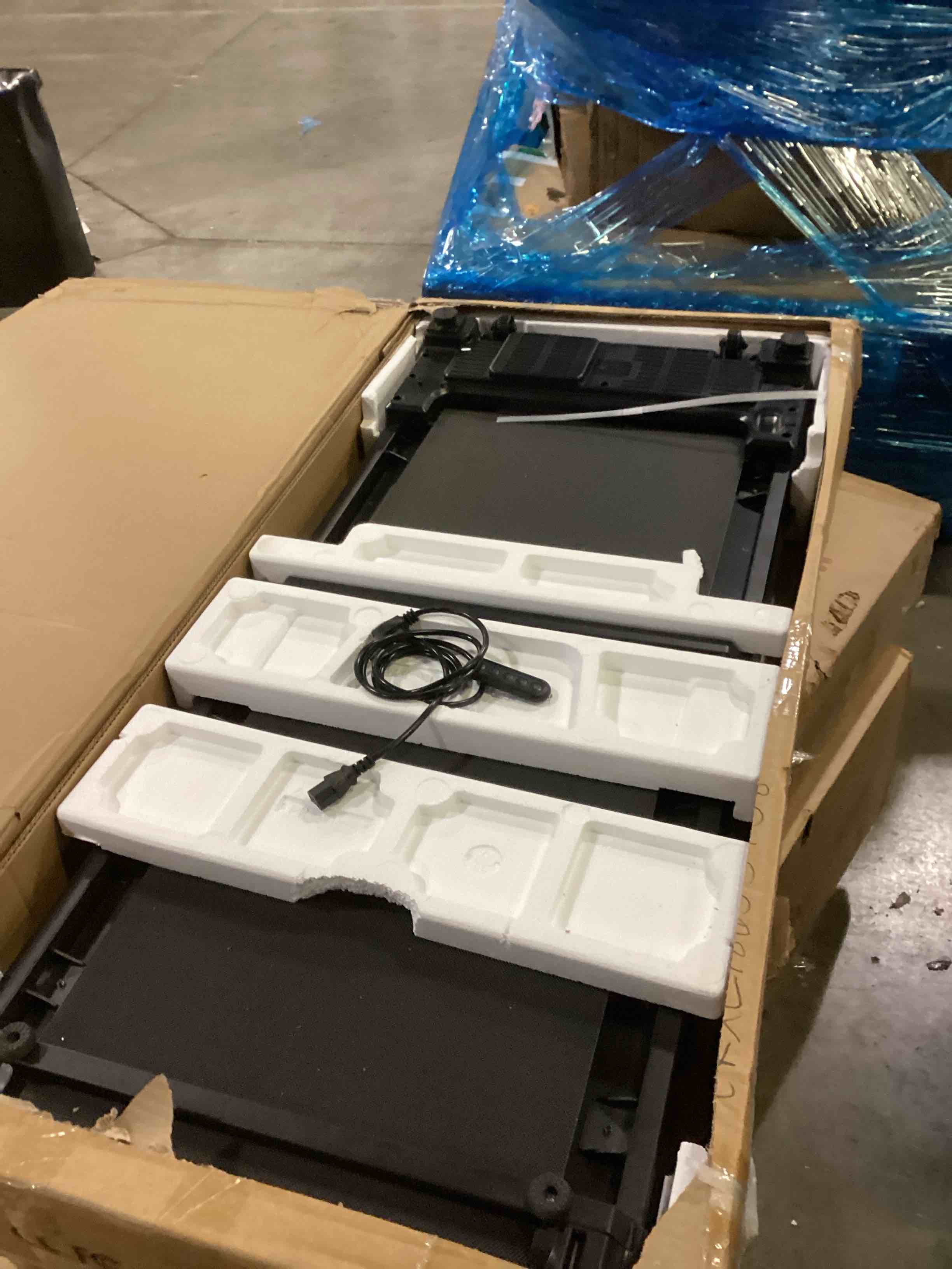https://s3.amazonaws.com/lotting-images-prod/bidfta/ORG6840708_1736531472437.jpeg