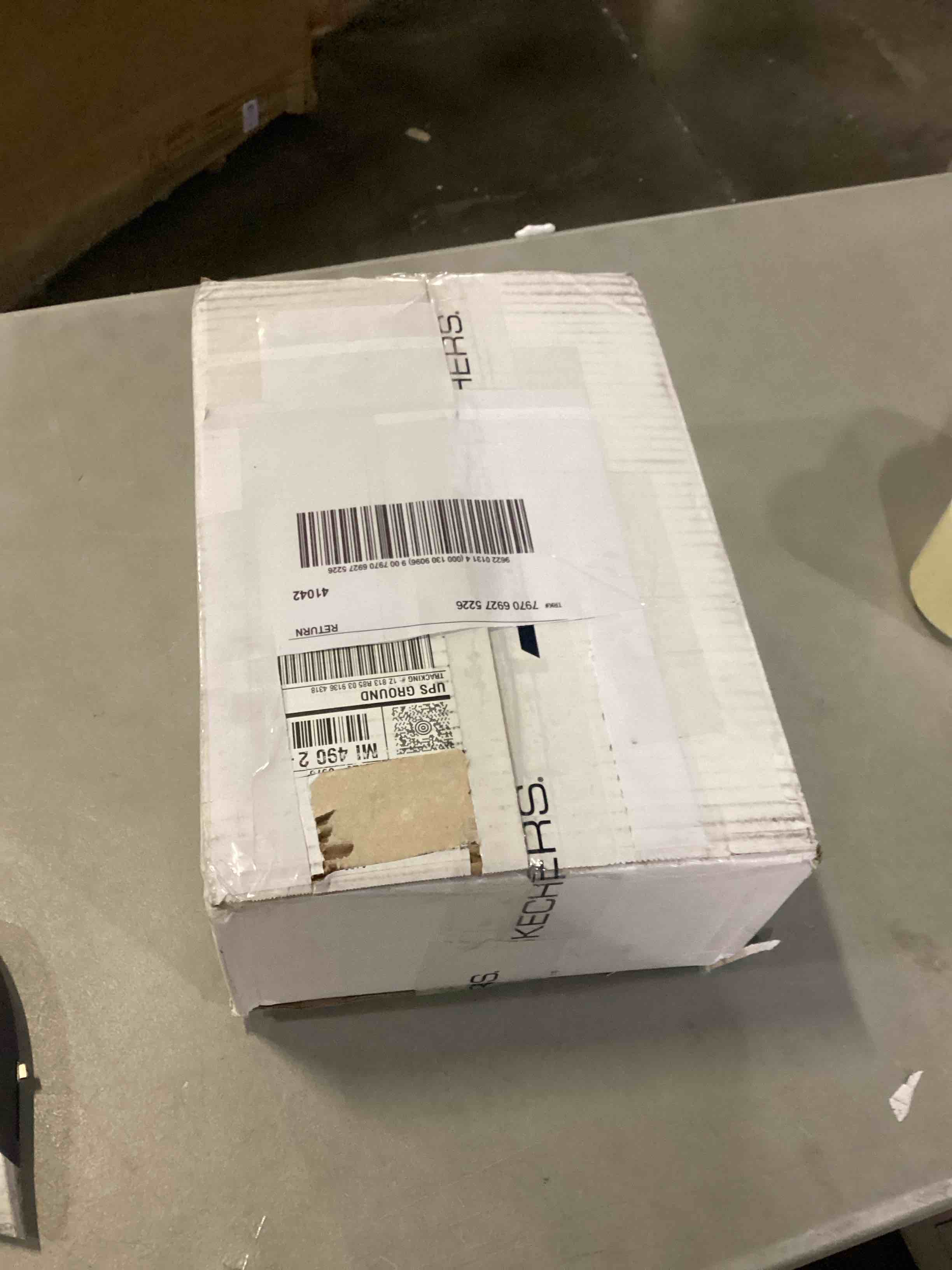 https://s3.amazonaws.com/lotting-images-prod/bidfta/ORG6841193_1737129665469.jpeg