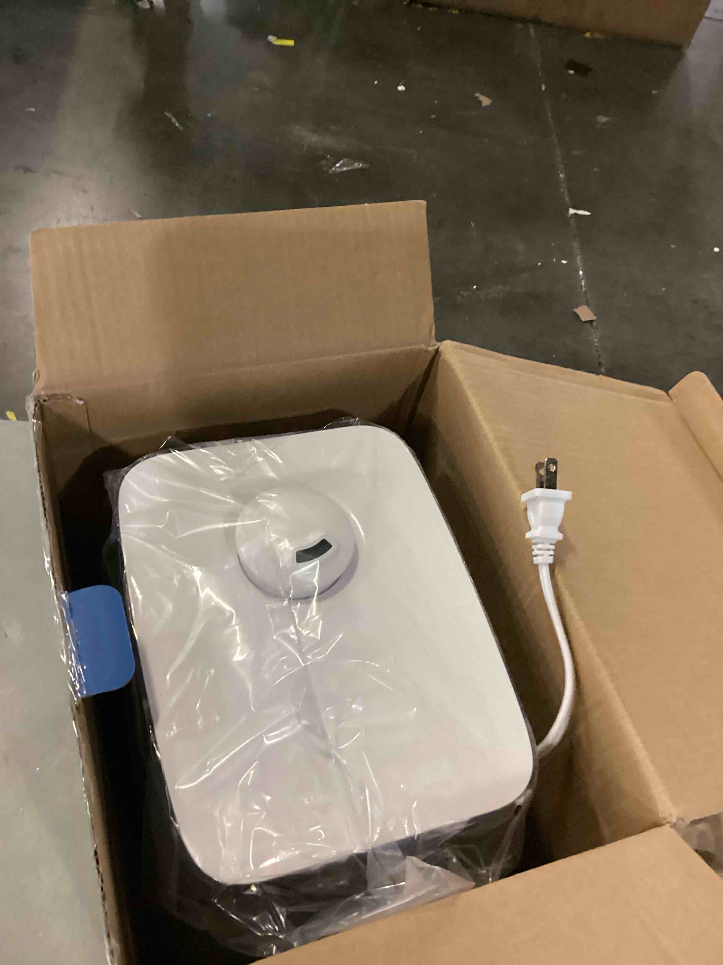 https://s3.amazonaws.com/lotting-images-prod/bidfta/ORG6841296_1737386352666.jpeg