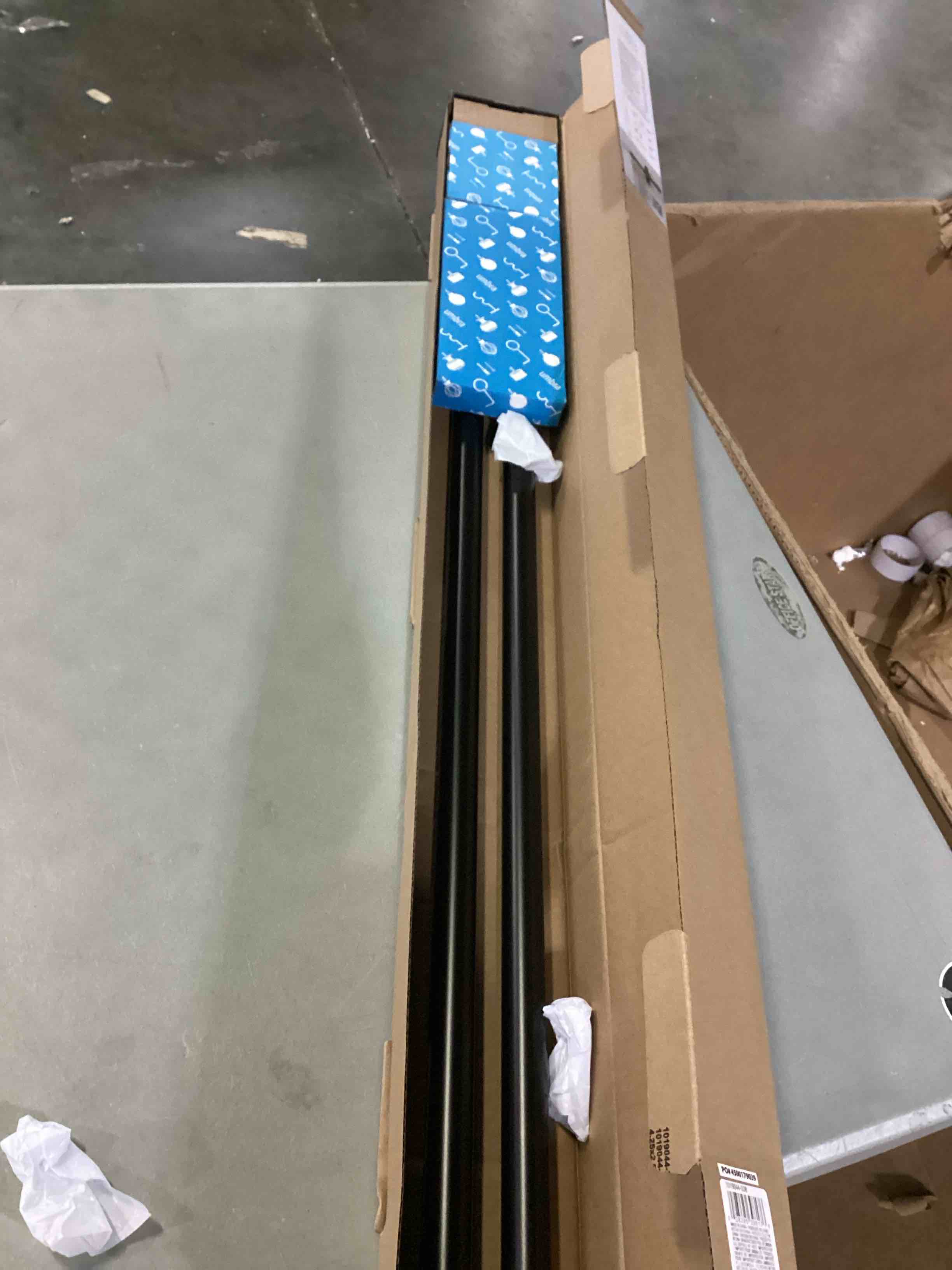 https://s3.amazonaws.com/lotting-images-prod/bidfta/ORG6841340_1737394860003.jpeg