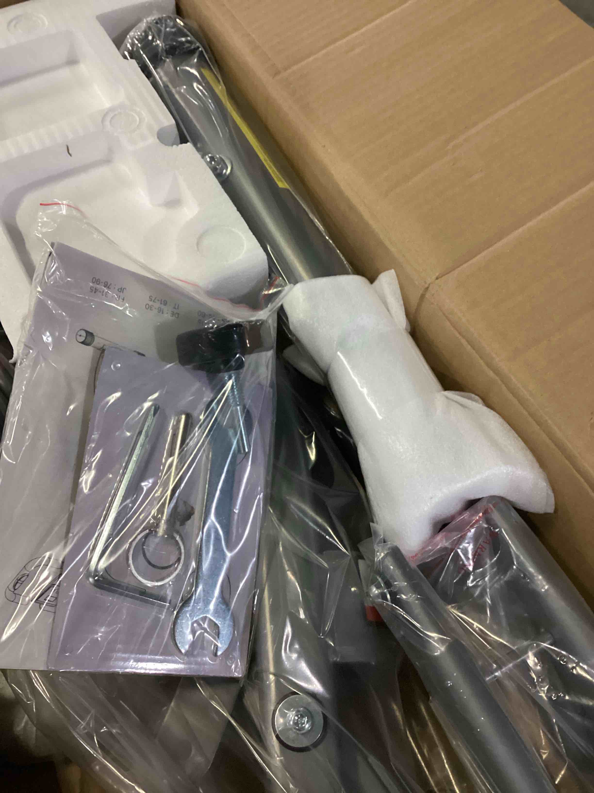 https://s3.amazonaws.com/lotting-images-prod/bidfta/ORG6841364_1737398800450.jpeg
