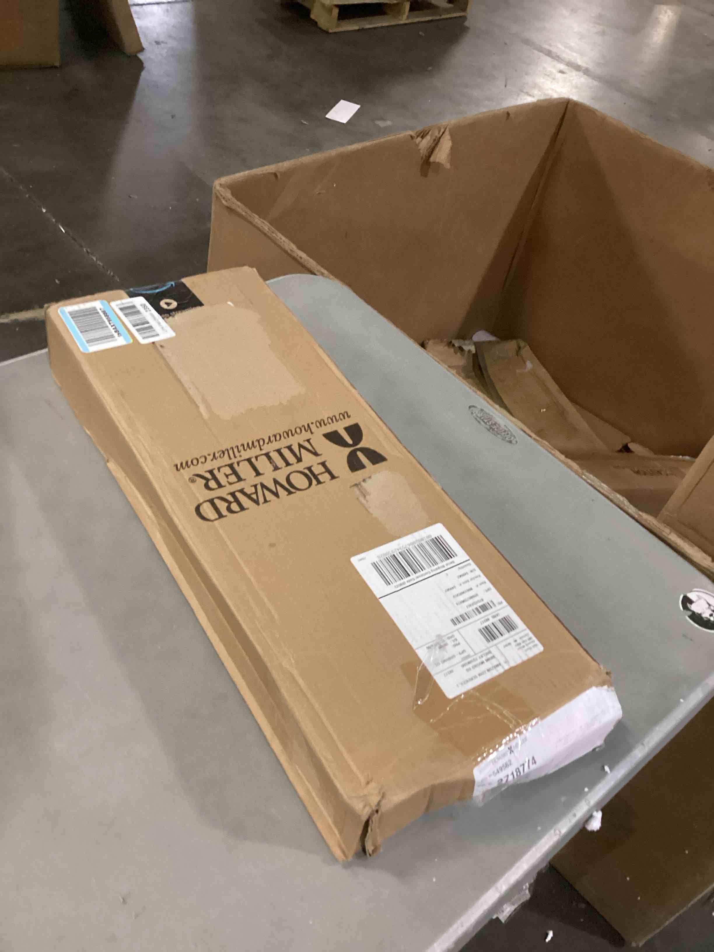https://s3.amazonaws.com/lotting-images-prod/bidfta/ORG6841517_1737557043826.jpeg
