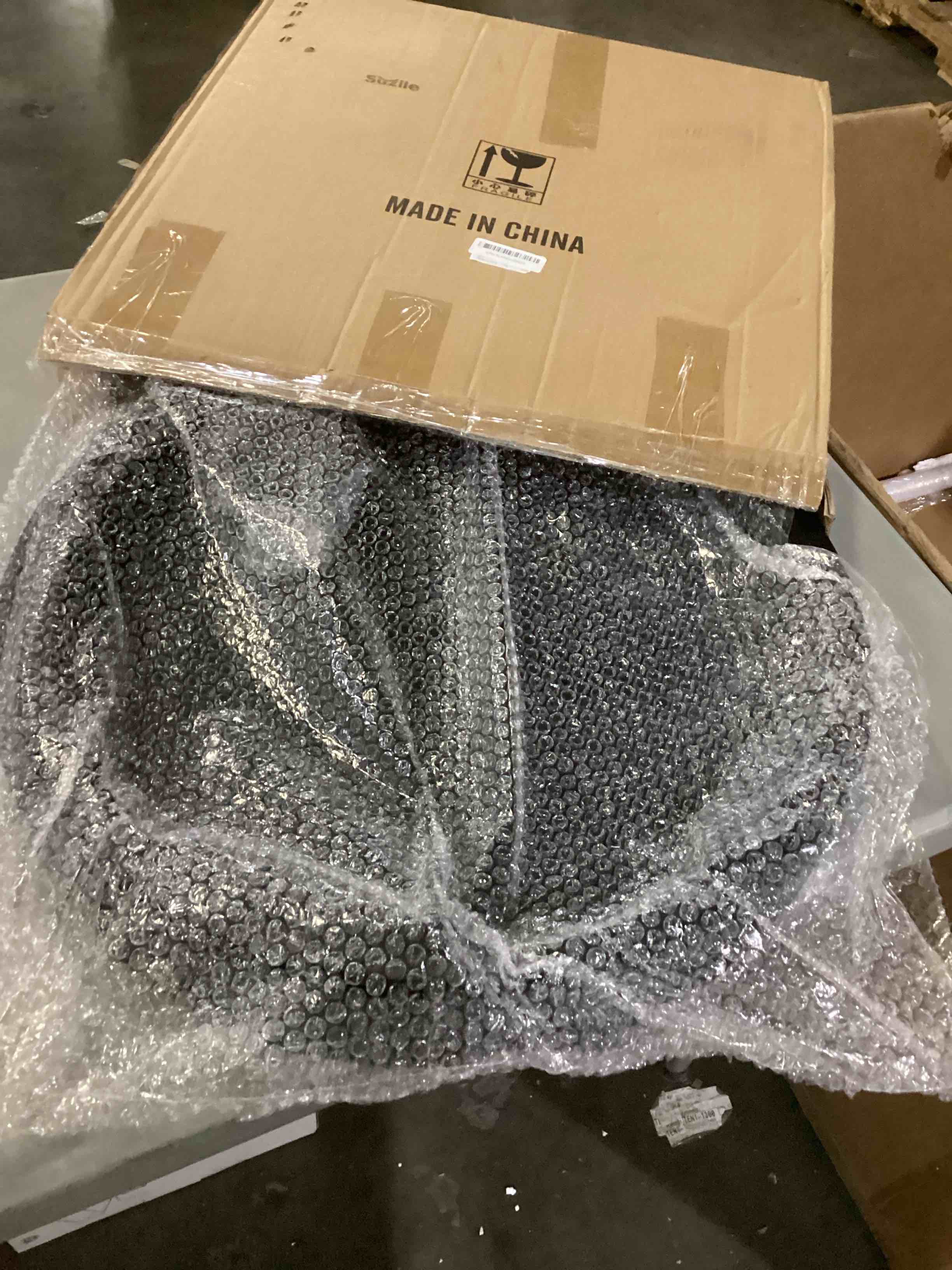 https://s3.amazonaws.com/lotting-images-prod/bidfta/ORG6841647_1737641068388.jpeg