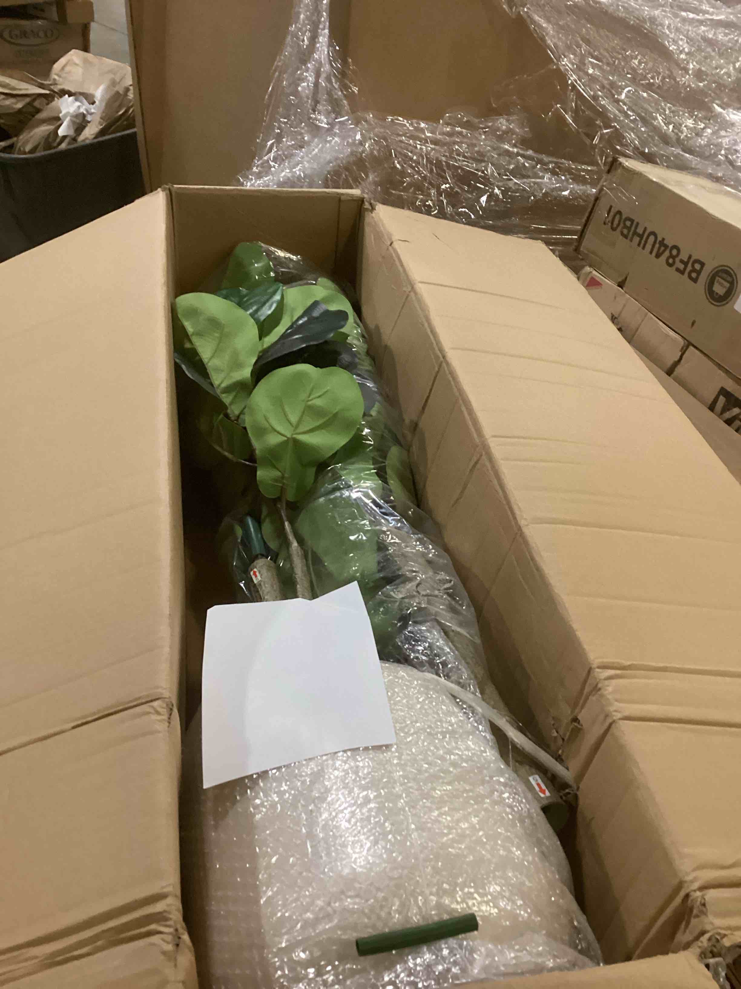 https://s3.amazonaws.com/lotting-images-prod/bidfta/ORG6841684_1737648512929.jpeg