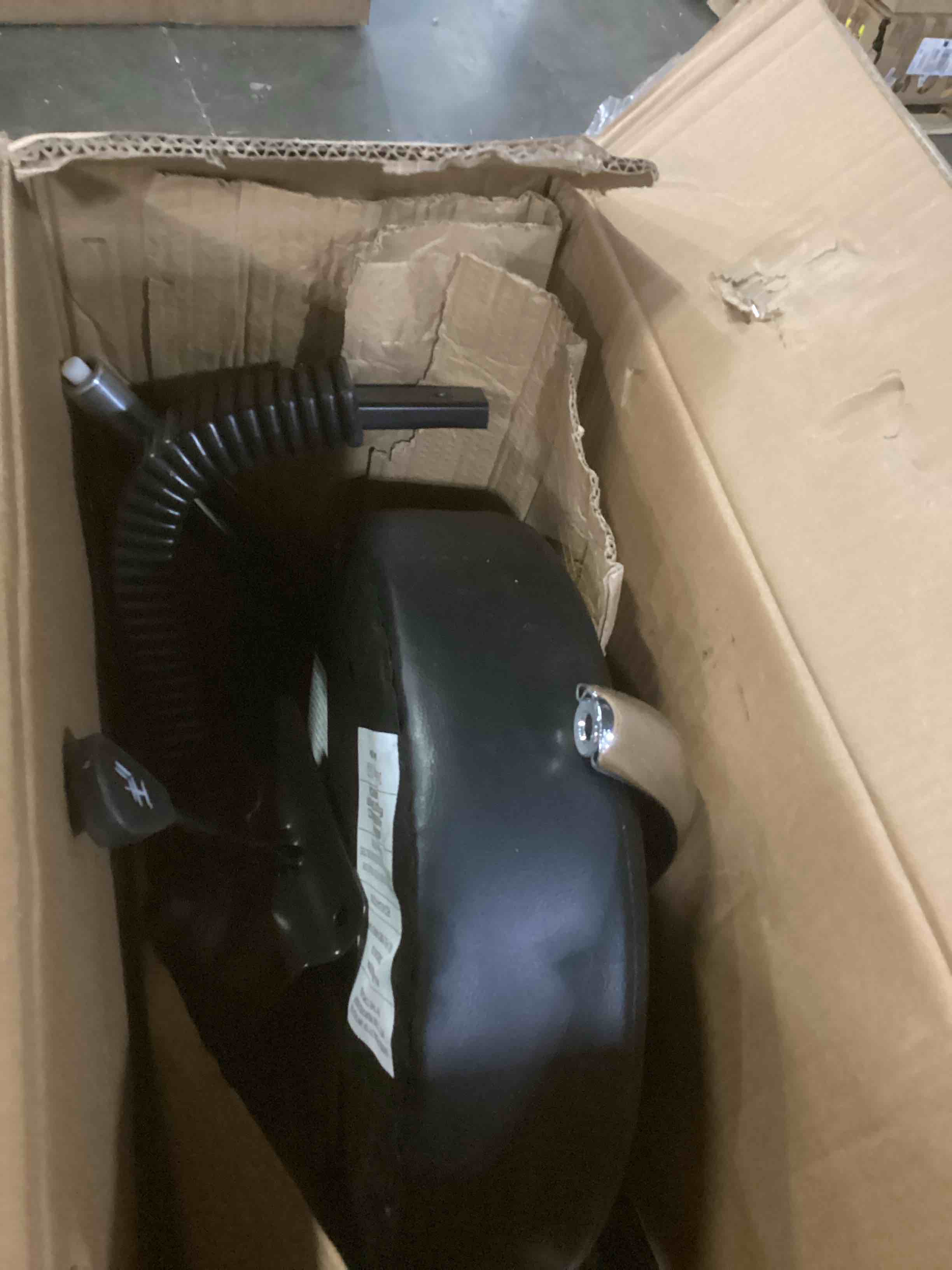 https://s3.amazonaws.com/lotting-images-prod/bidfta/ORG6841800_1737735304814.jpeg