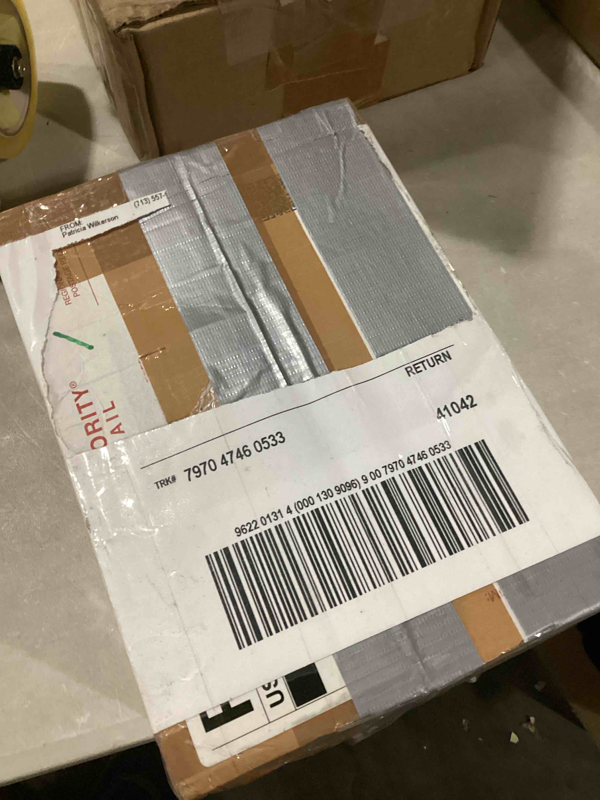 https://s3.amazonaws.com/lotting-images-prod/bidfta/ORG6843046_1738093370693.jpeg