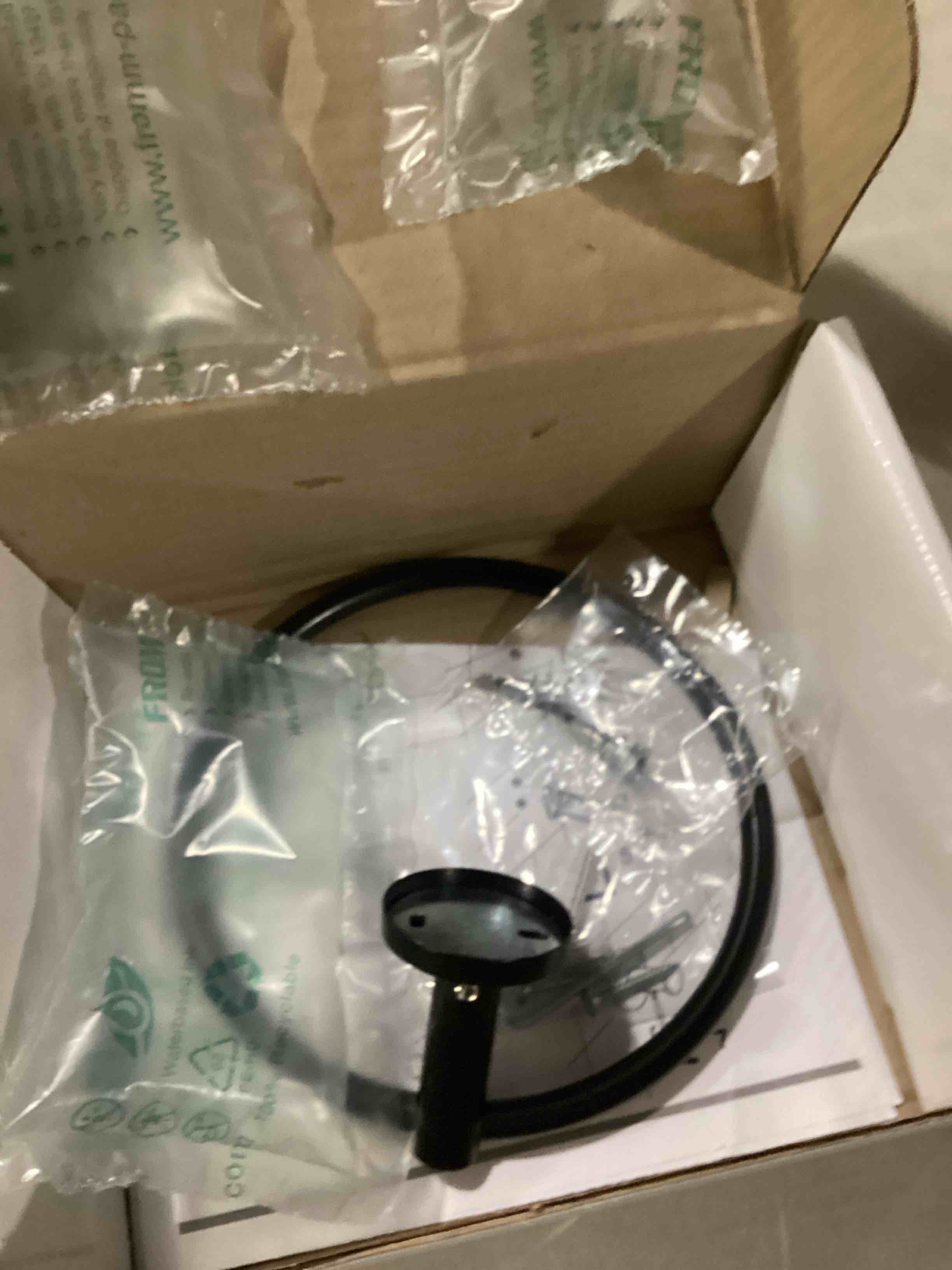https://s3.amazonaws.com/lotting-images-prod/bidfta/ORG6843048_1738094150228.jpeg