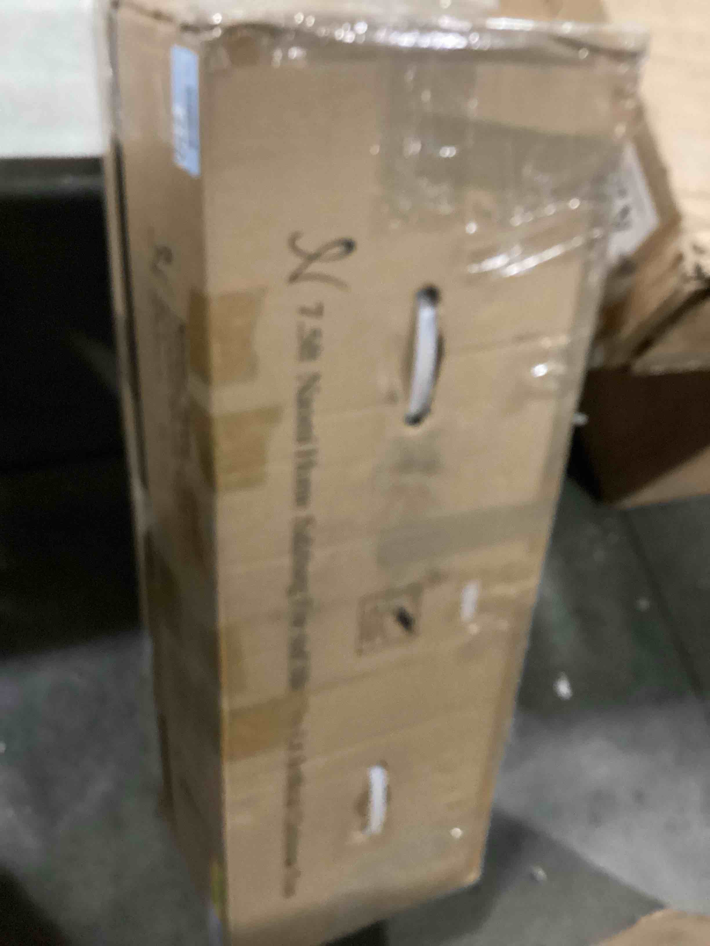 https://s3.amazonaws.com/lotting-images-prod/bidfta/ORG6843152_1738248635783.jpeg