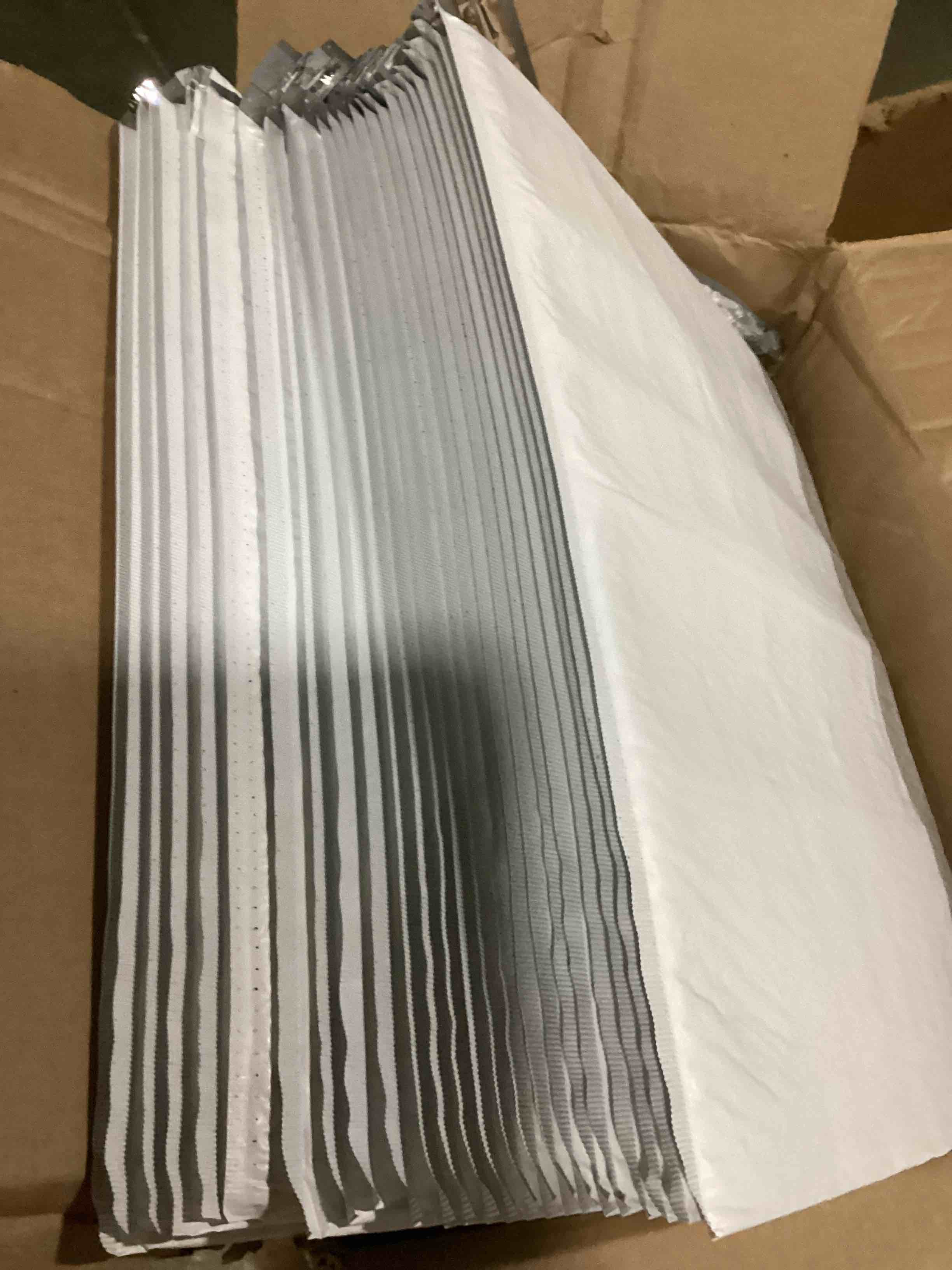 https://s3.amazonaws.com/lotting-images-prod/bidfta/ORG6843610_1737030097770.jpeg