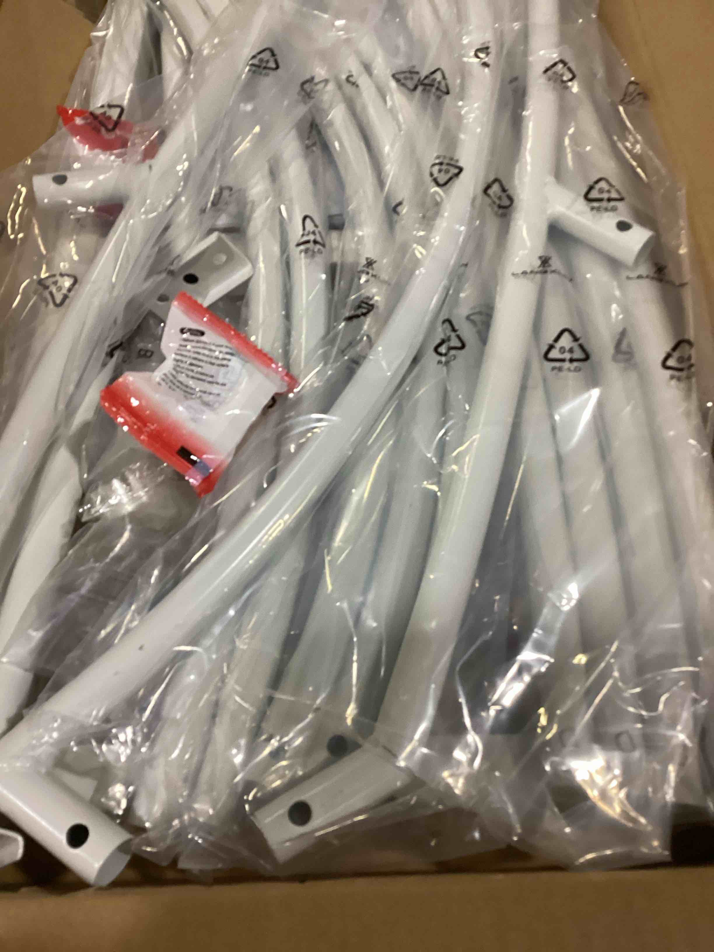 https://s3.amazonaws.com/lotting-images-prod/bidfta/ORG6843620_1737031178544.jpeg