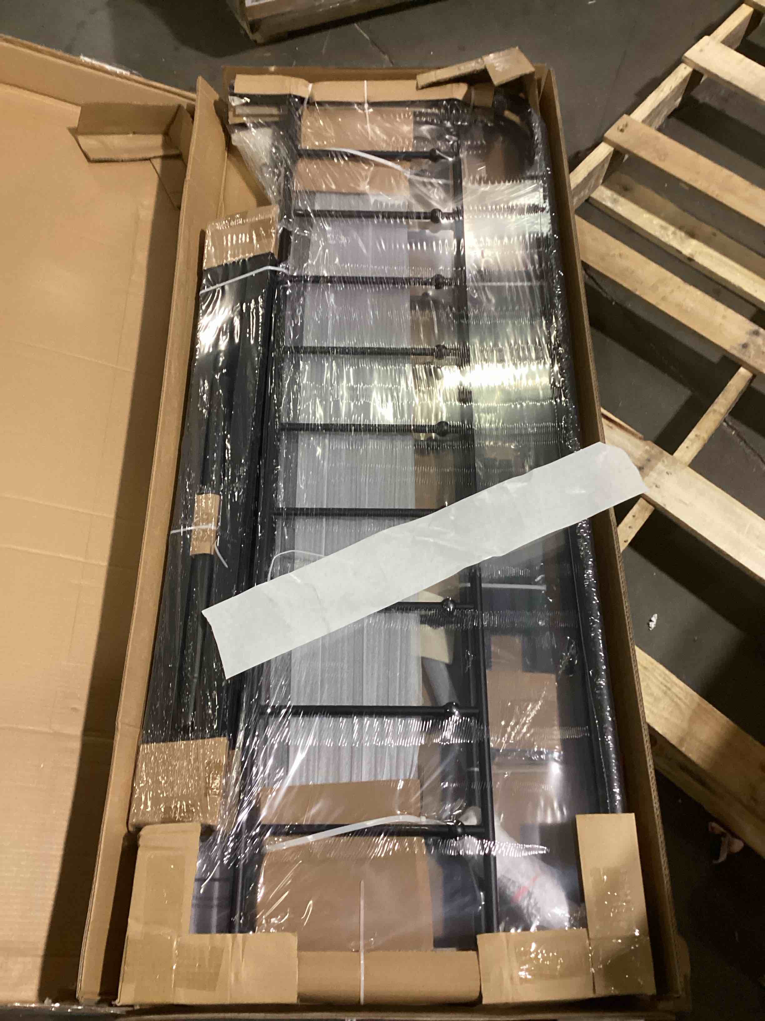 https://s3.amazonaws.com/lotting-images-prod/bidfta/ORG6843668_1737040854487.jpeg