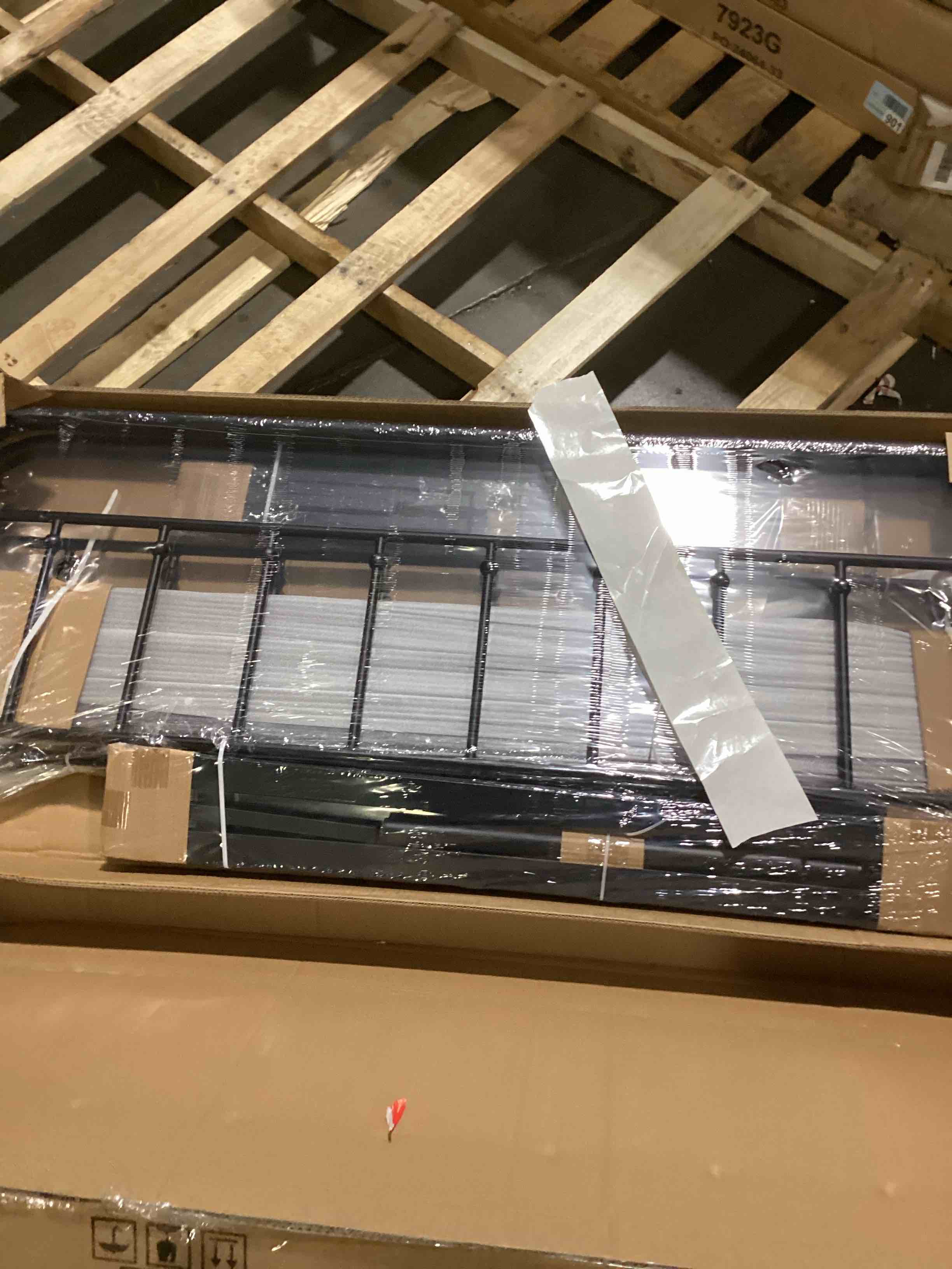 https://s3.amazonaws.com/lotting-images-prod/bidfta/ORG6843668_1737040867715.jpeg