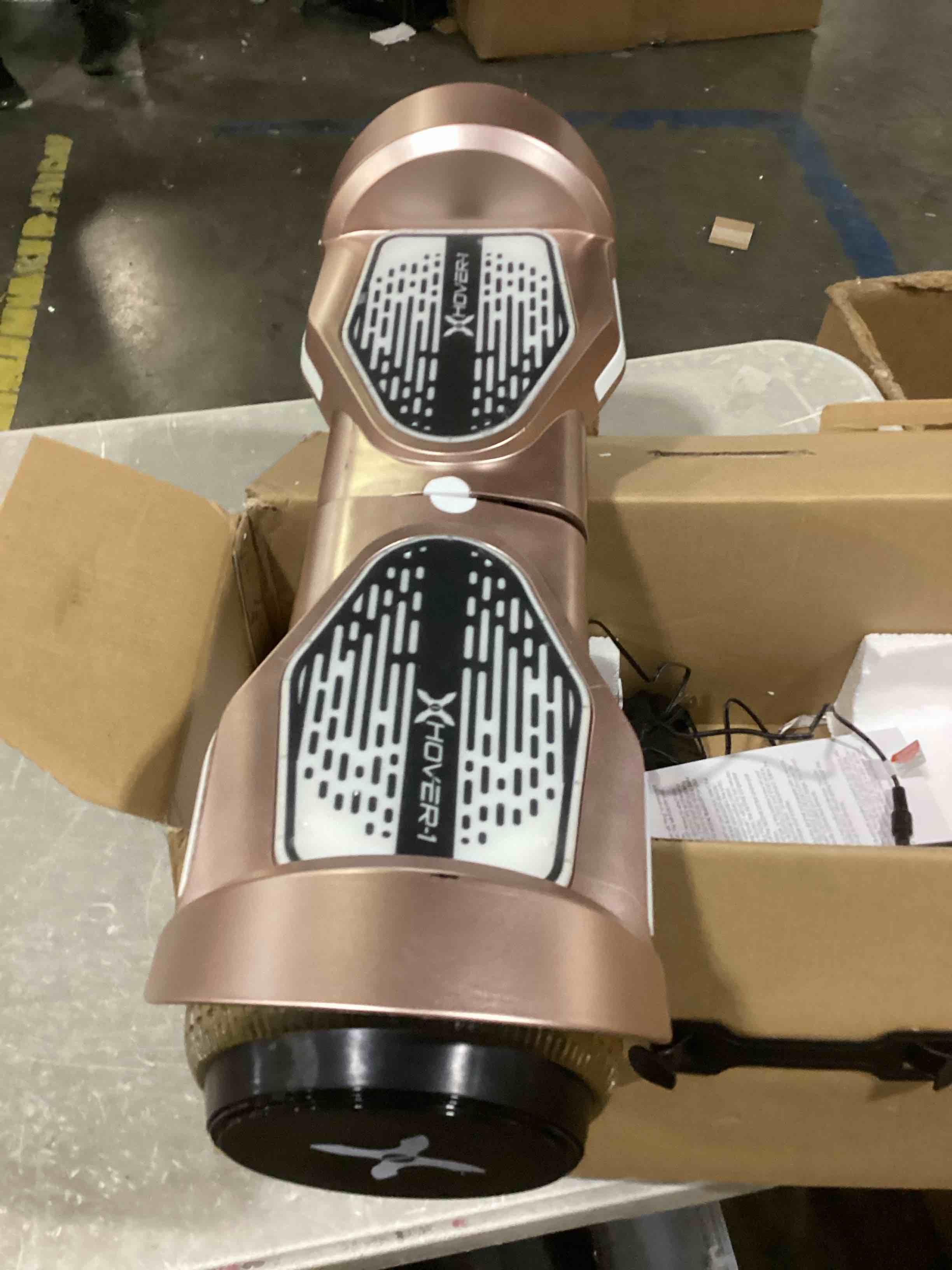 https://s3.amazonaws.com/lotting-images-prod/bidfta/ORG6843912_1737389758929.jpeg