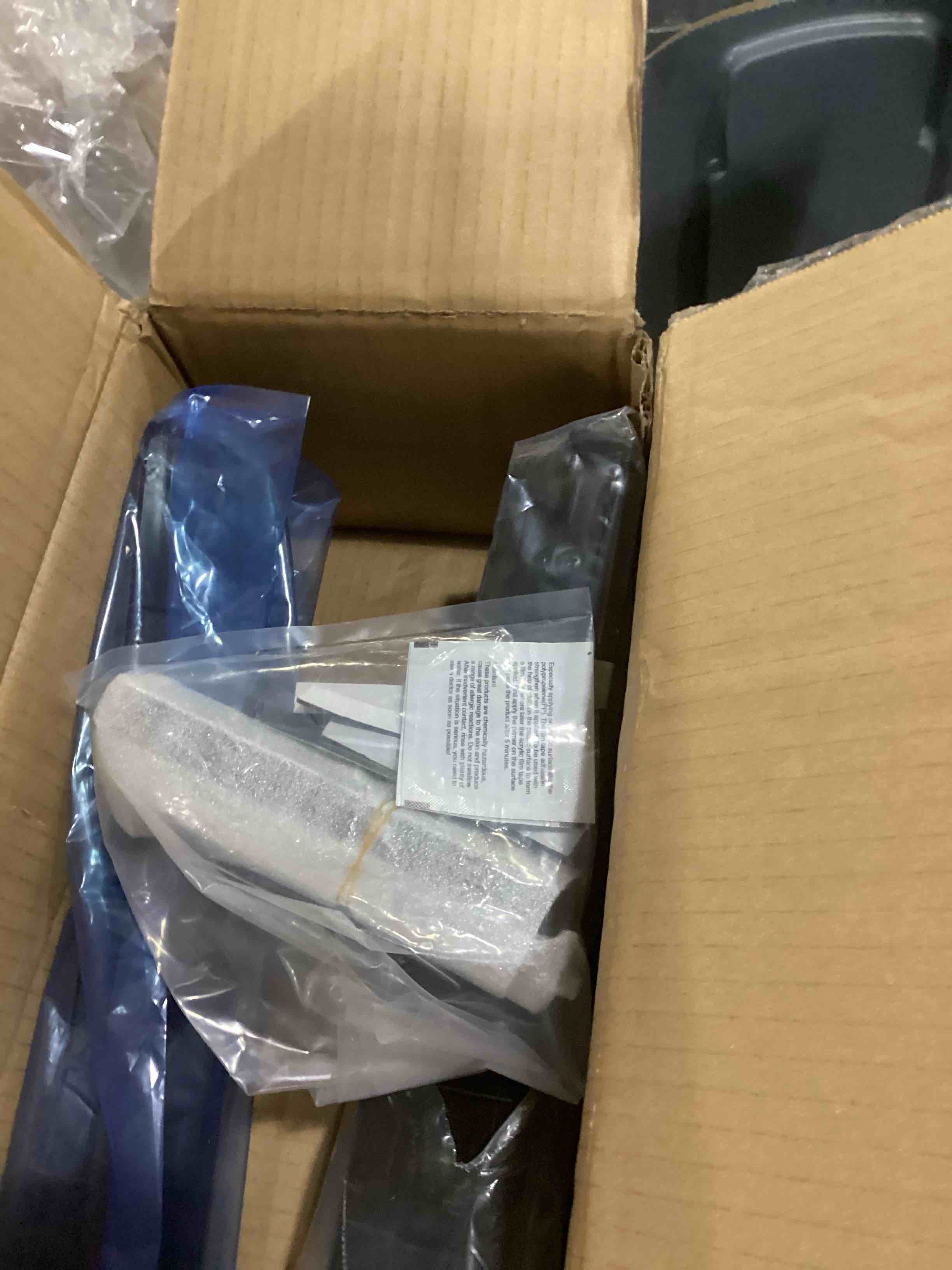 https://s3.amazonaws.com/lotting-images-prod/bidfta/ORG6843941_1737396576556.jpeg