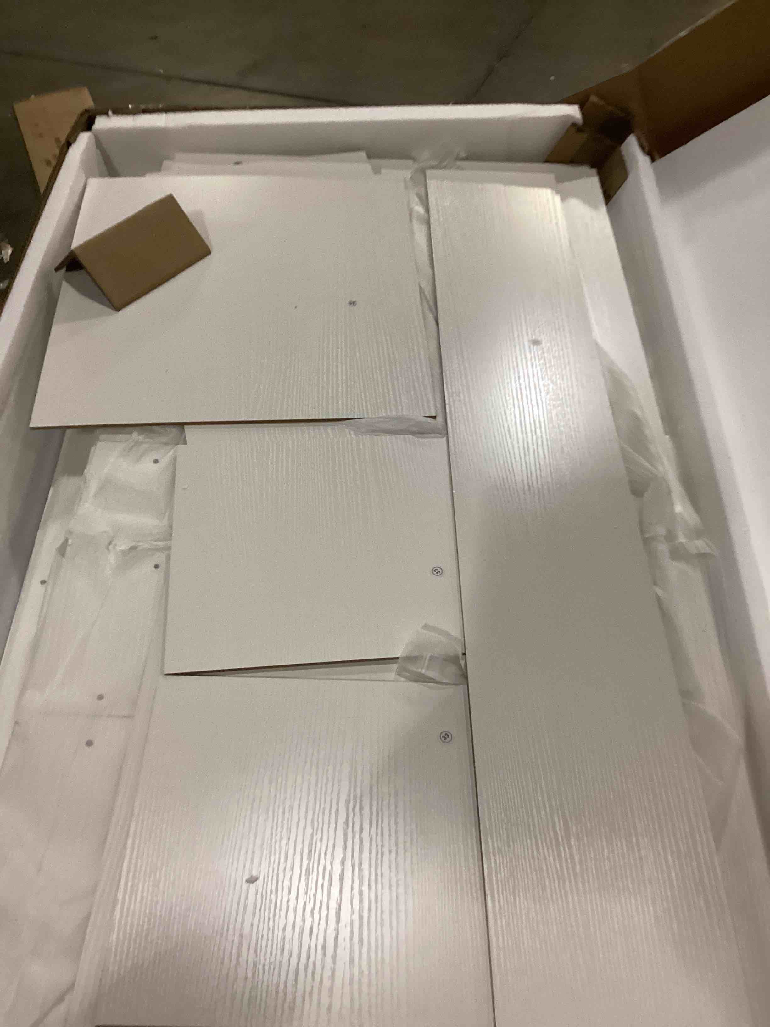 https://s3.amazonaws.com/lotting-images-prod/bidfta/ORG6844013_1737467396433.jpeg