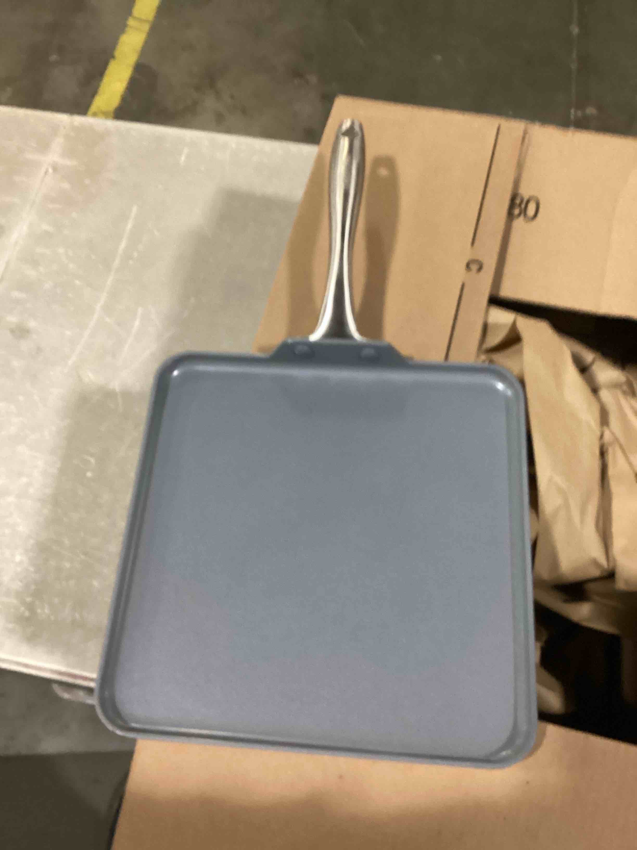 https://s3.amazonaws.com/lotting-images-prod/bidfta/ORG6844054_1737484264926.jpeg