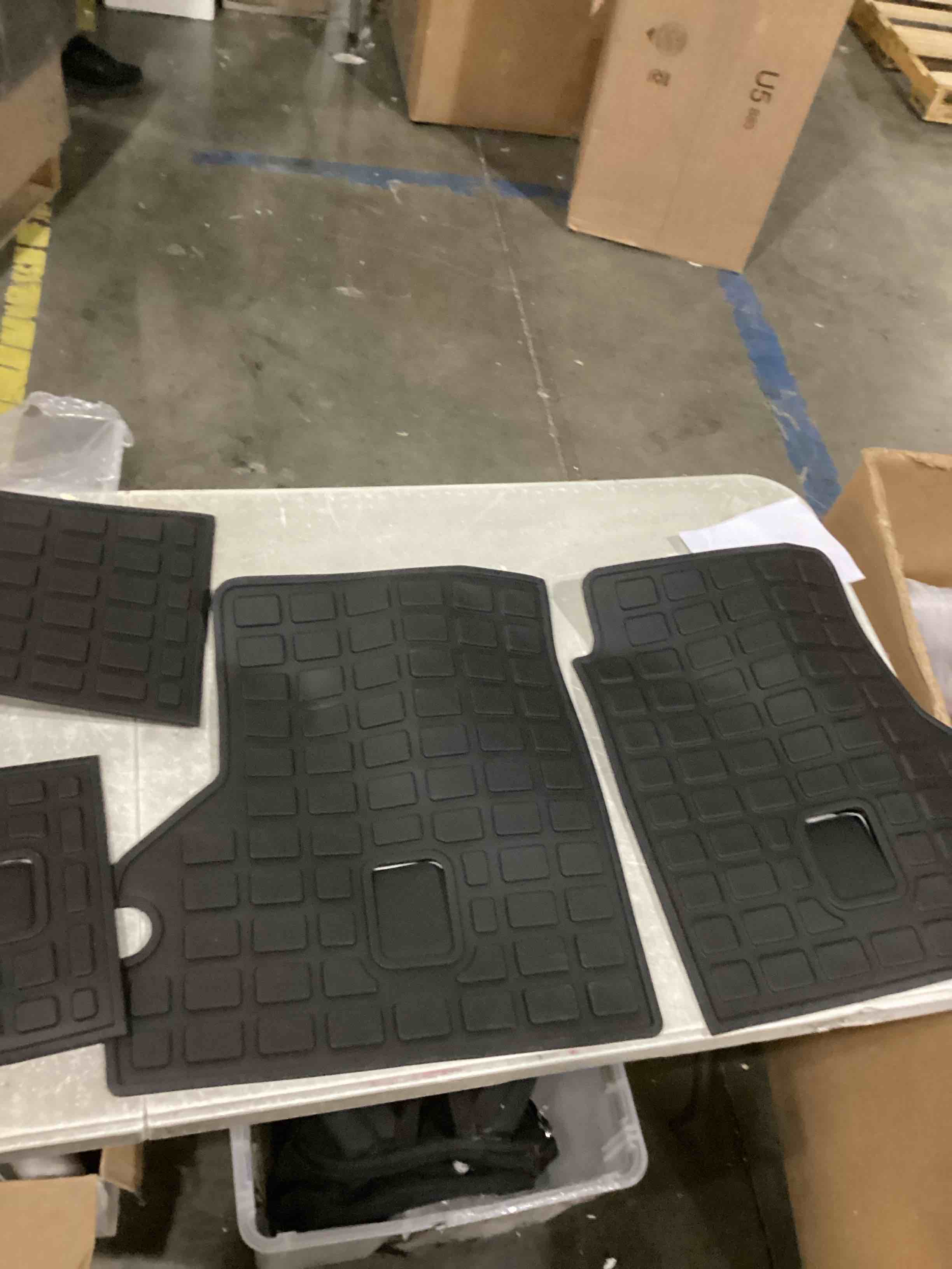 https://s3.amazonaws.com/lotting-images-prod/bidfta/ORG6844273_1737643847238.jpeg