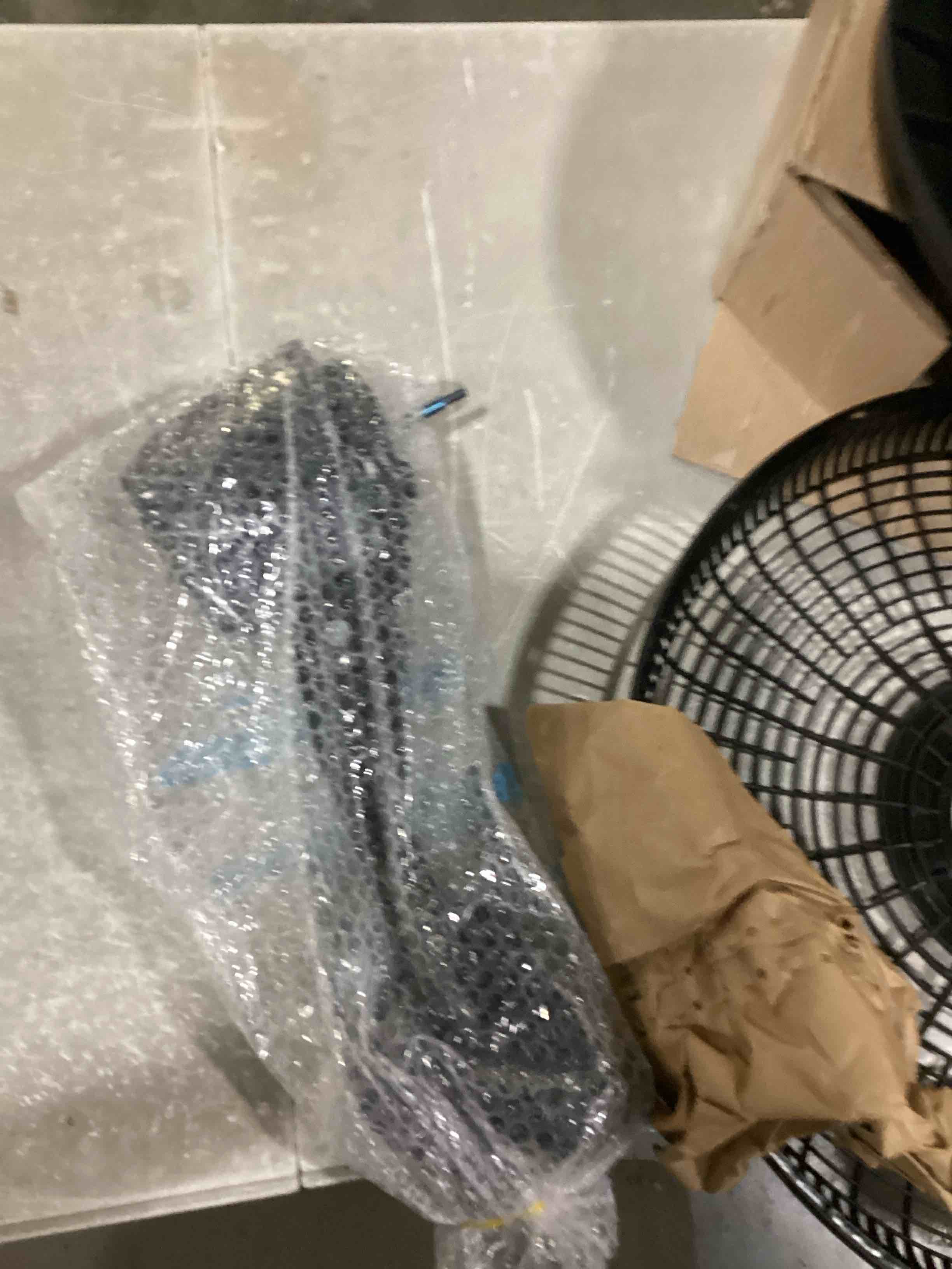 https://s3.amazonaws.com/lotting-images-prod/bidfta/ORG6844426_1737734775035.jpeg
