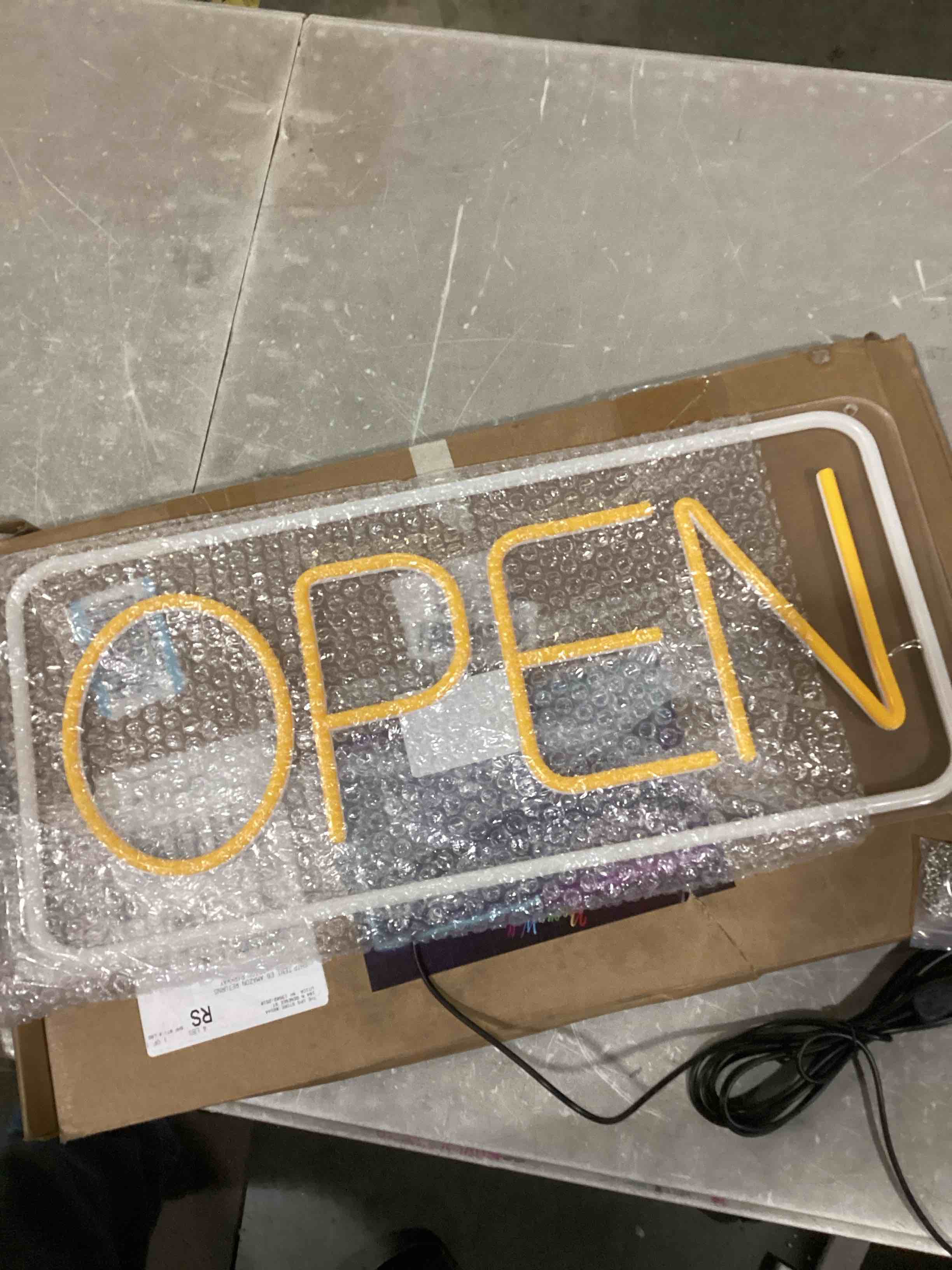 https://s3.amazonaws.com/lotting-images-prod/bidfta/ORG6844517_1737989381422.jpeg