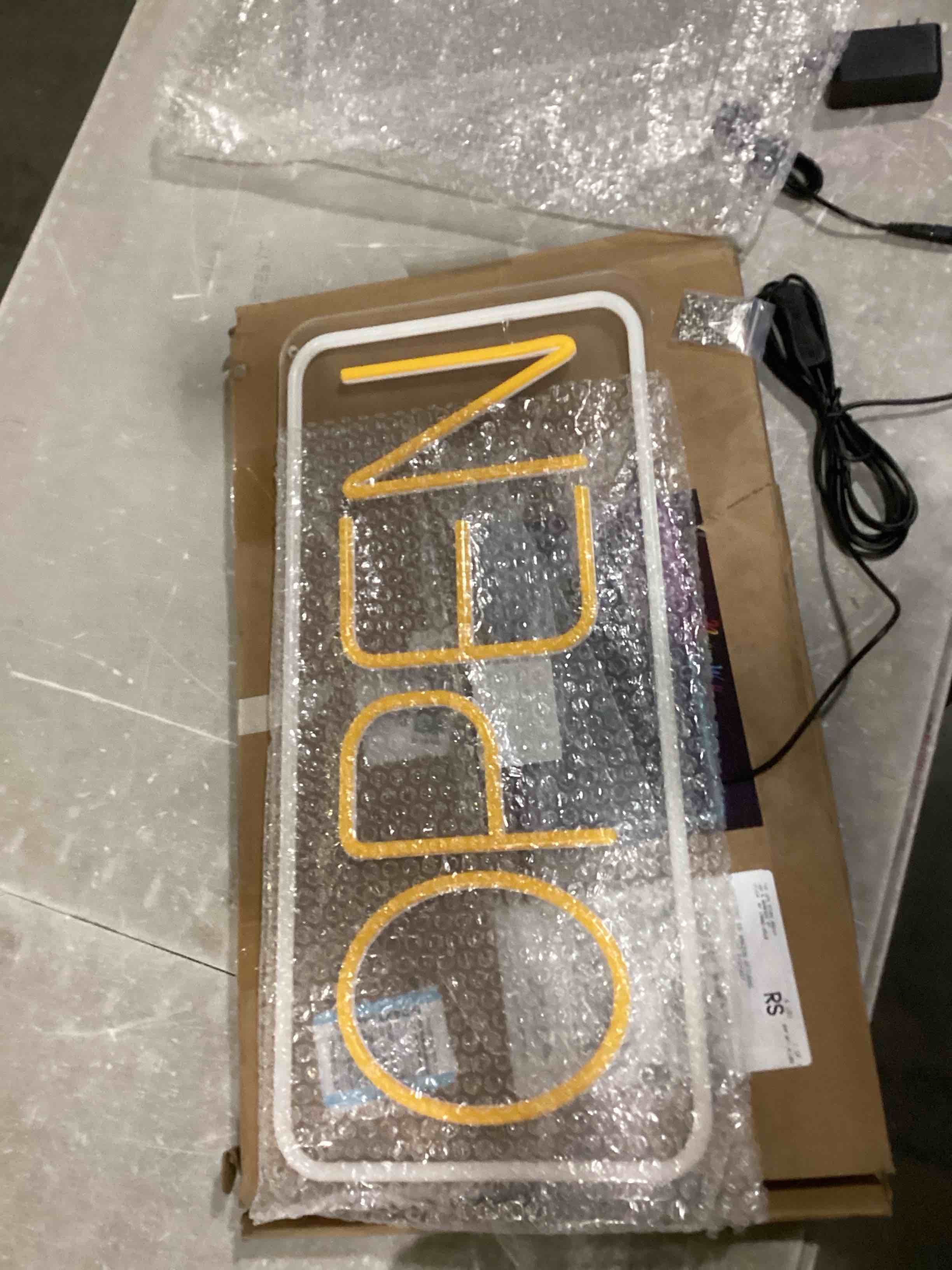 https://s3.amazonaws.com/lotting-images-prod/bidfta/ORG6844517_1737989384308.jpeg