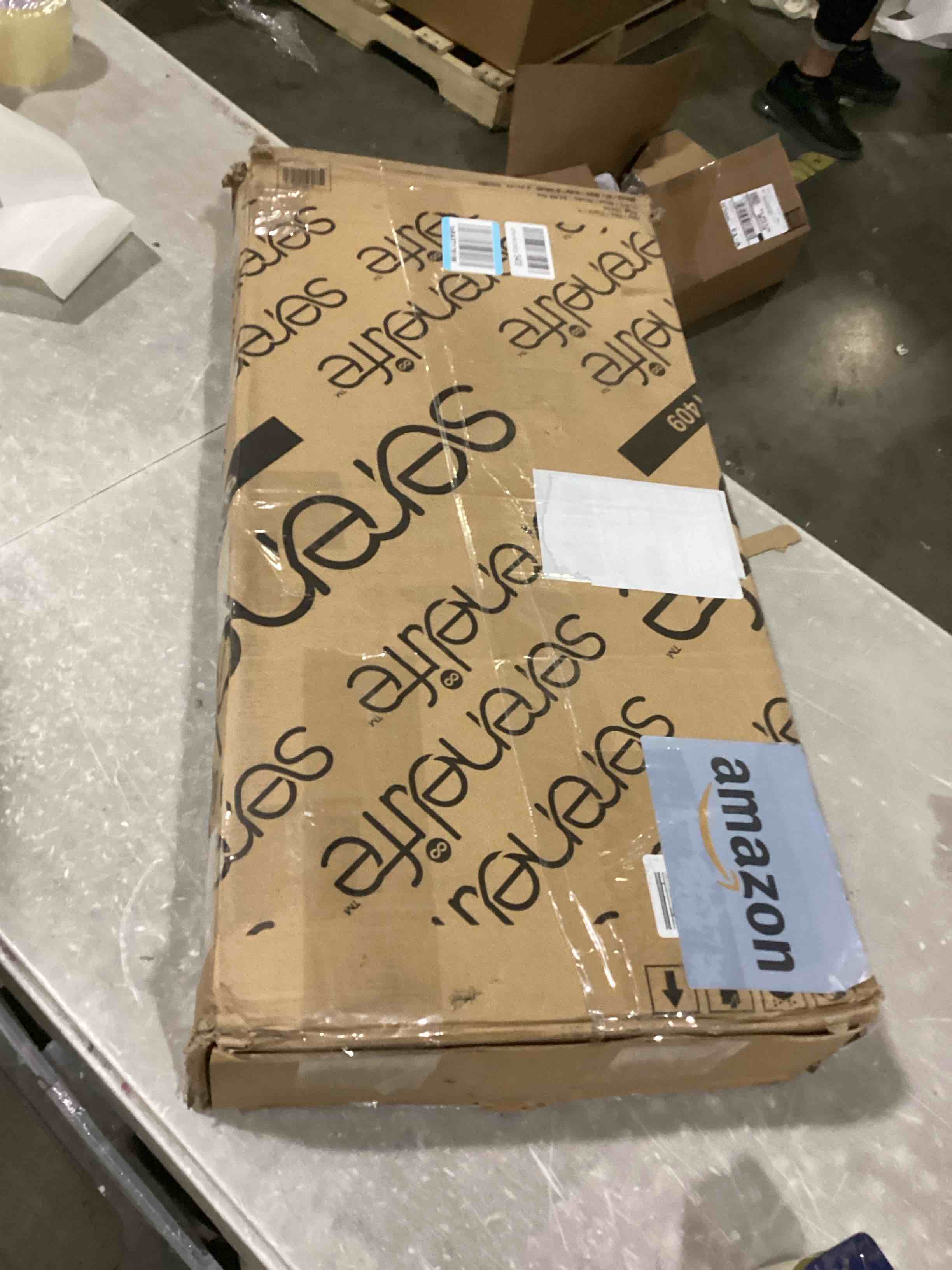 https://s3.amazonaws.com/lotting-images-prod/bidfta/ORG6844534_1737993865783.jpeg